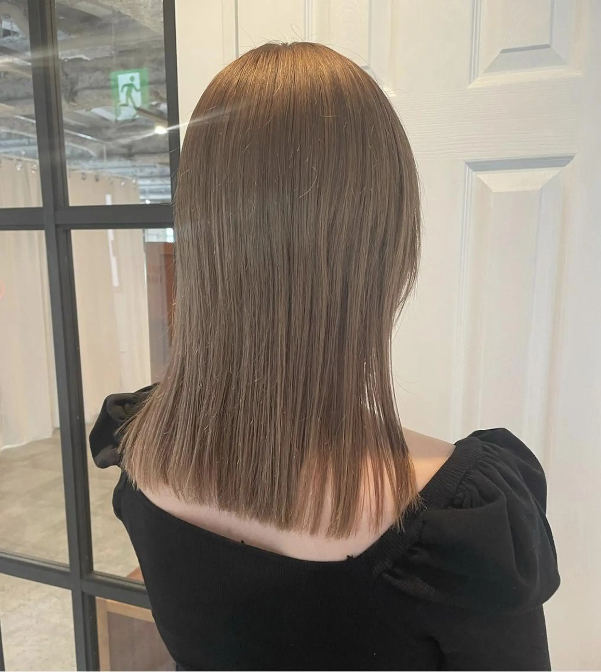 ミディアム パーマ カラー ショートボブ ミディアムパーマ アディクシーカラー ブリーチ ケアブリーチ ヘアカラー トリートメント CEINE OURのヘアスタイル