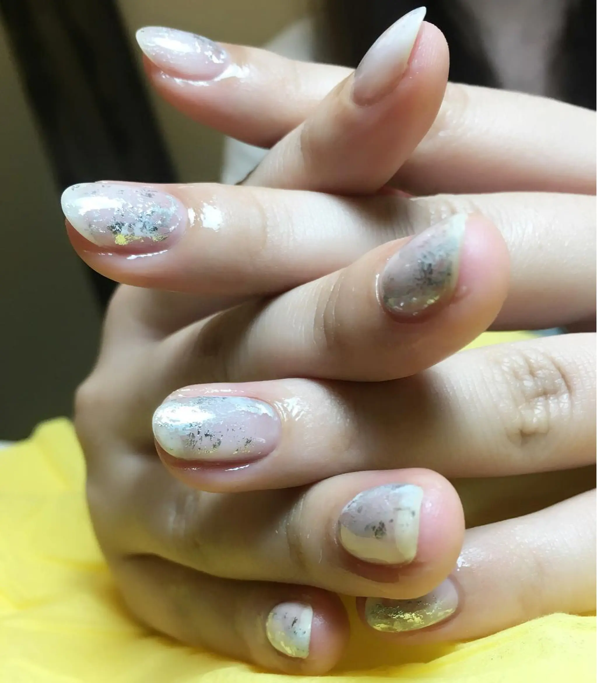 ネイル クリアネイル ニュアンスネイル シルバー Nail salon viewt55☺︎のネイルデザイン