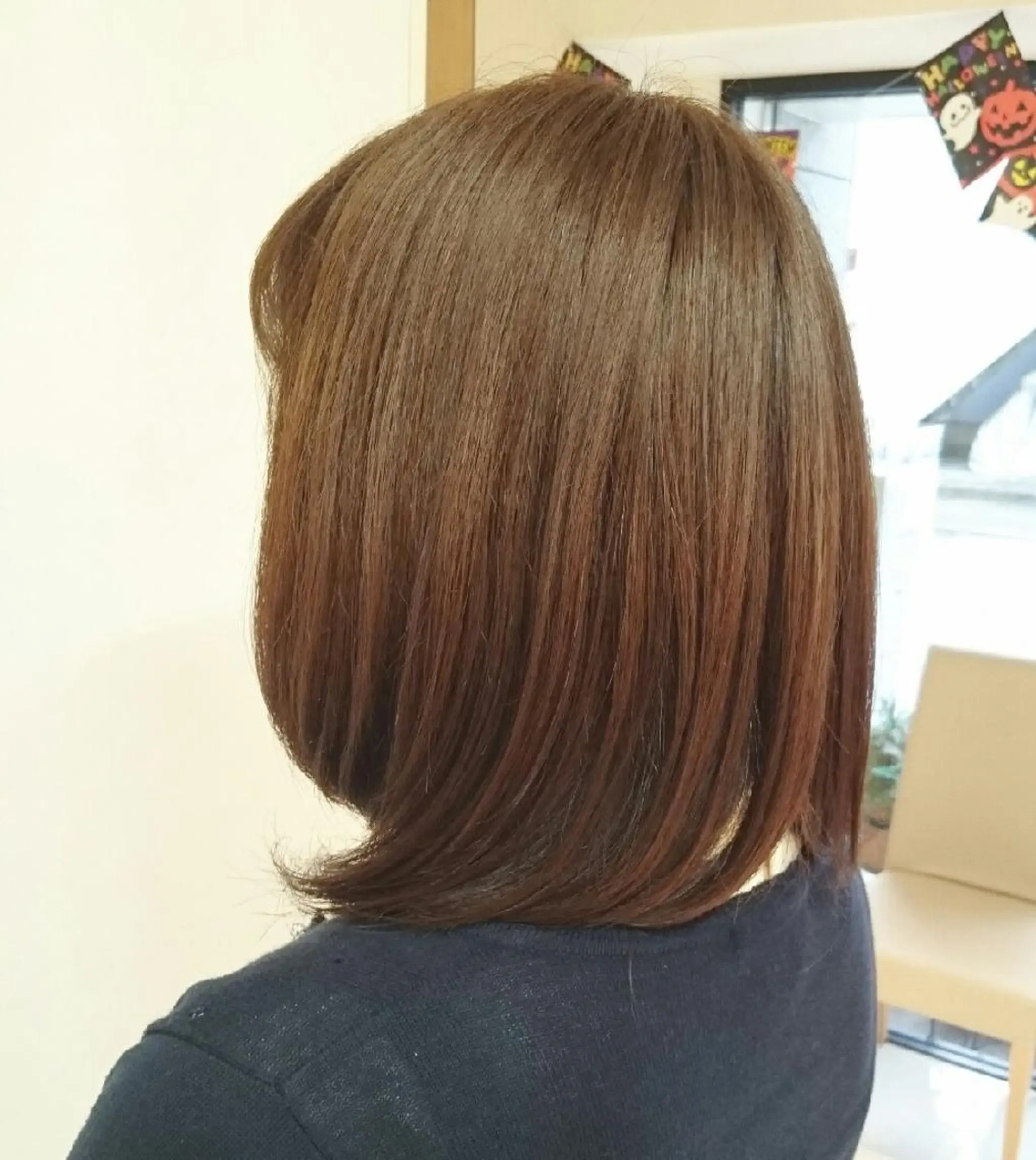 ミディアム カラー イルミナカラー 透明感ハイライト◎ 伊藤夏海のヘアスタイル