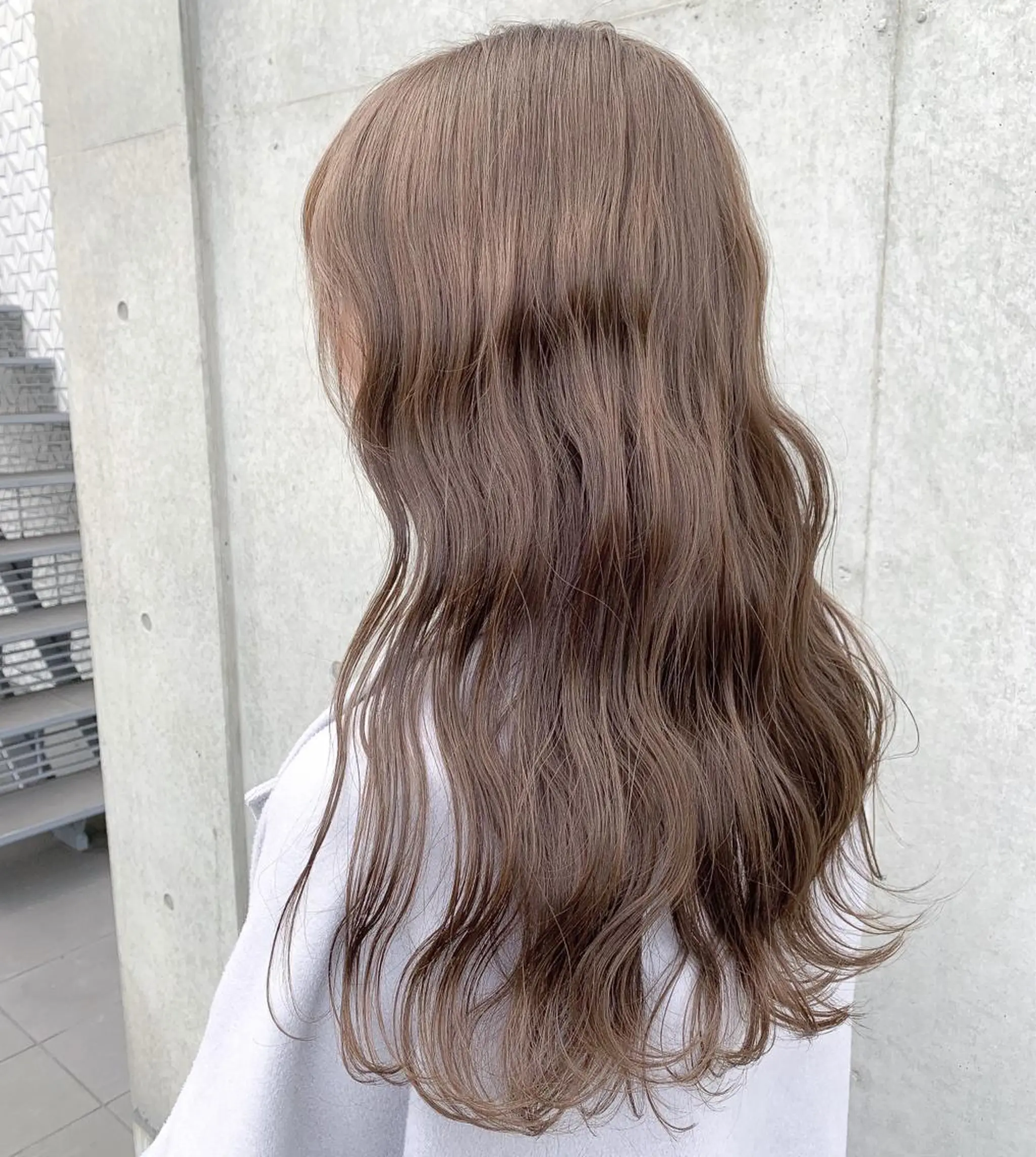 ロング カラー ヘアカラー トリートメント 🌈艶ハイトーン🌈 心を込めます🤝涼介のヘアスタイル