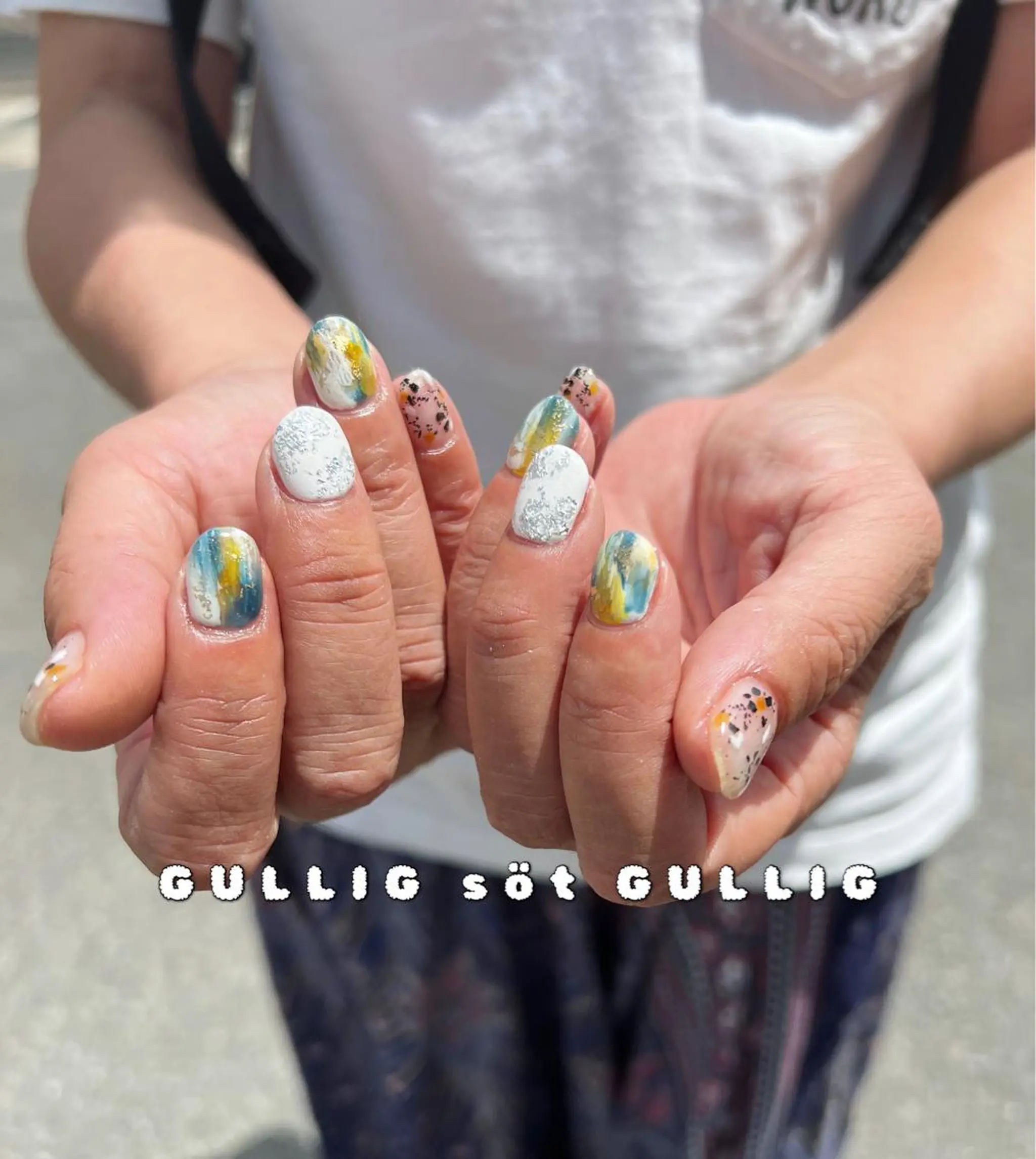 ネイル GULLIG söt GULLIGのネイルデザイン