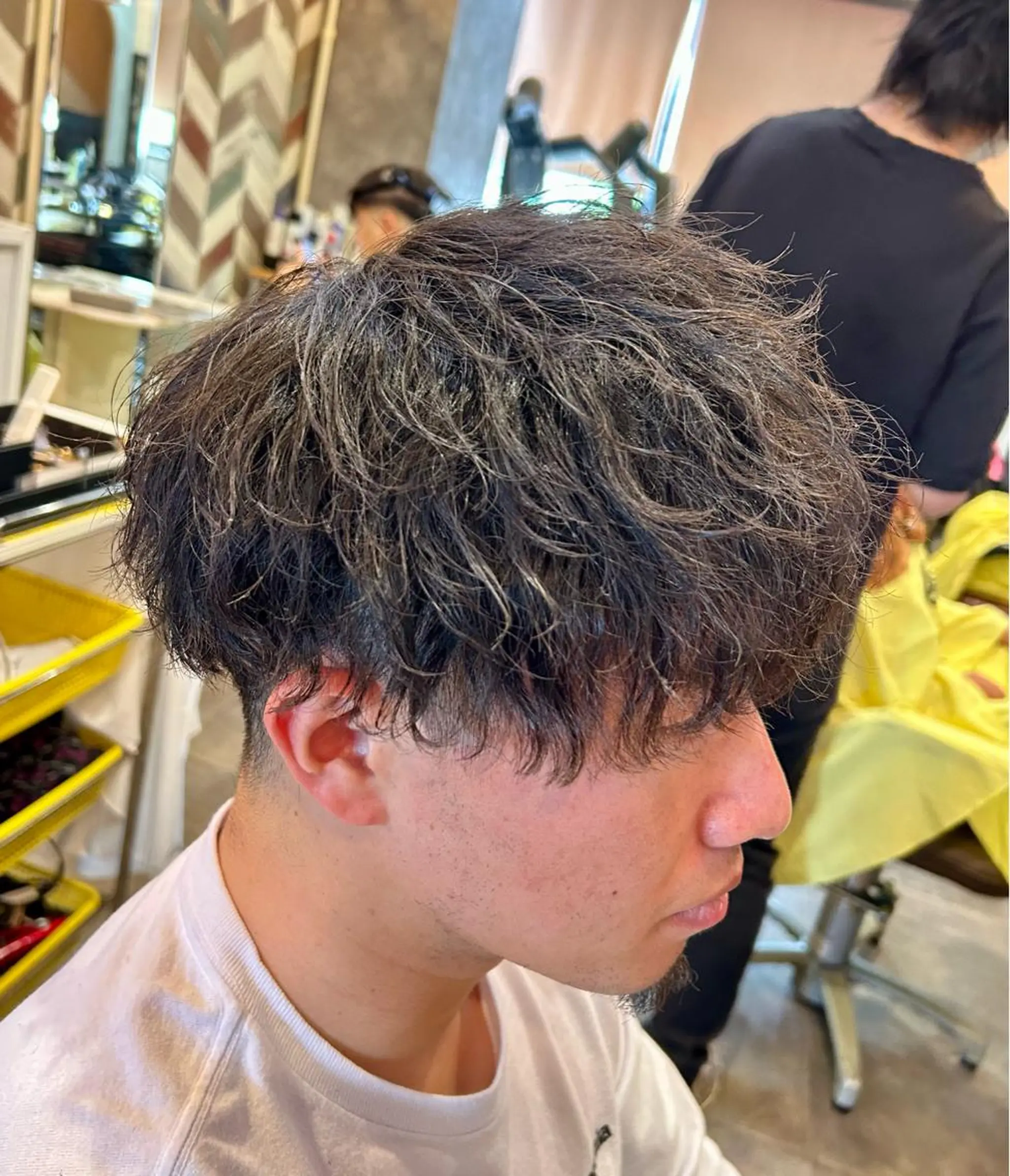 パーマ メンズ メンズパーマ ツイストスパイラルパーマ スパイラルパーマ カット パーマ stylist 静音「LEON」のヘアスタイル