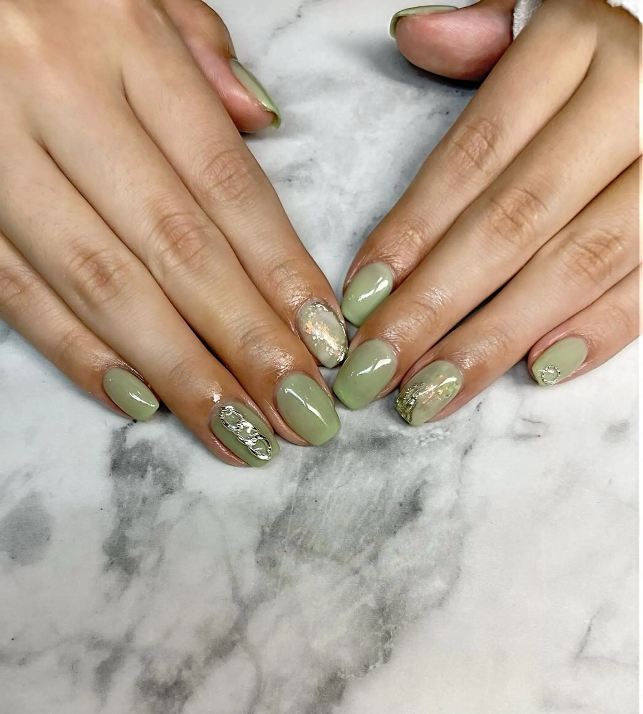 ネイル ハンドネイル フットネイル with hues所属・with hues AYAのネイルデザイン