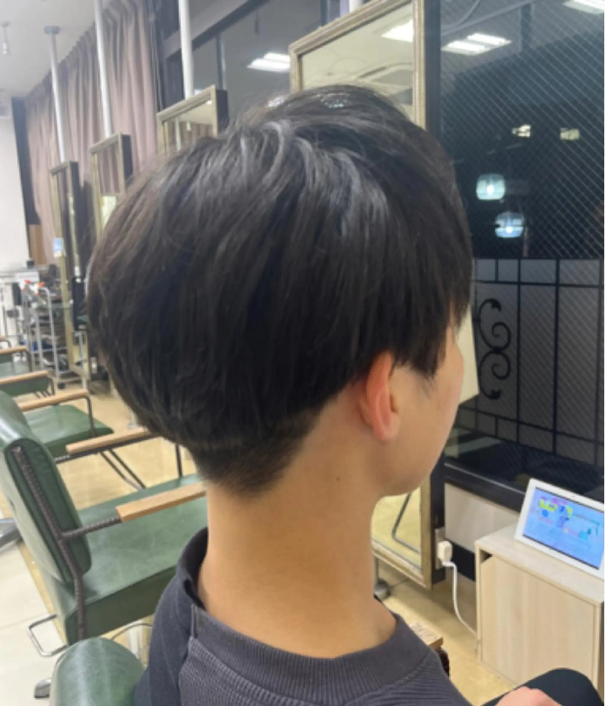 メンズ カット 小関 未悠のマツエク・マツパデザイン