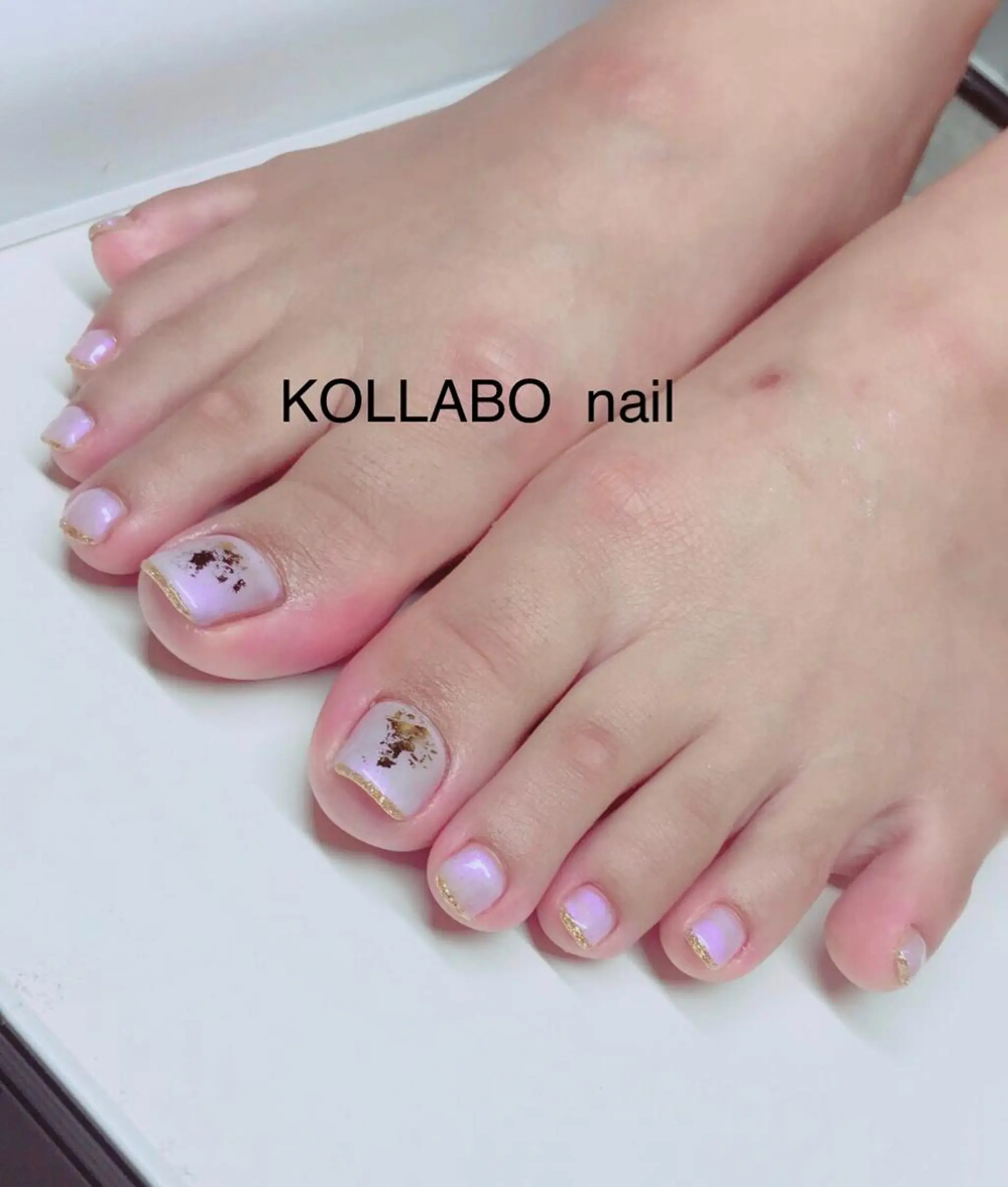 ネイル ホログラムネイル キラキラネイル ニュアンスネイル ピンク ストーンネイル KOLLABO nailのネイルデザイン