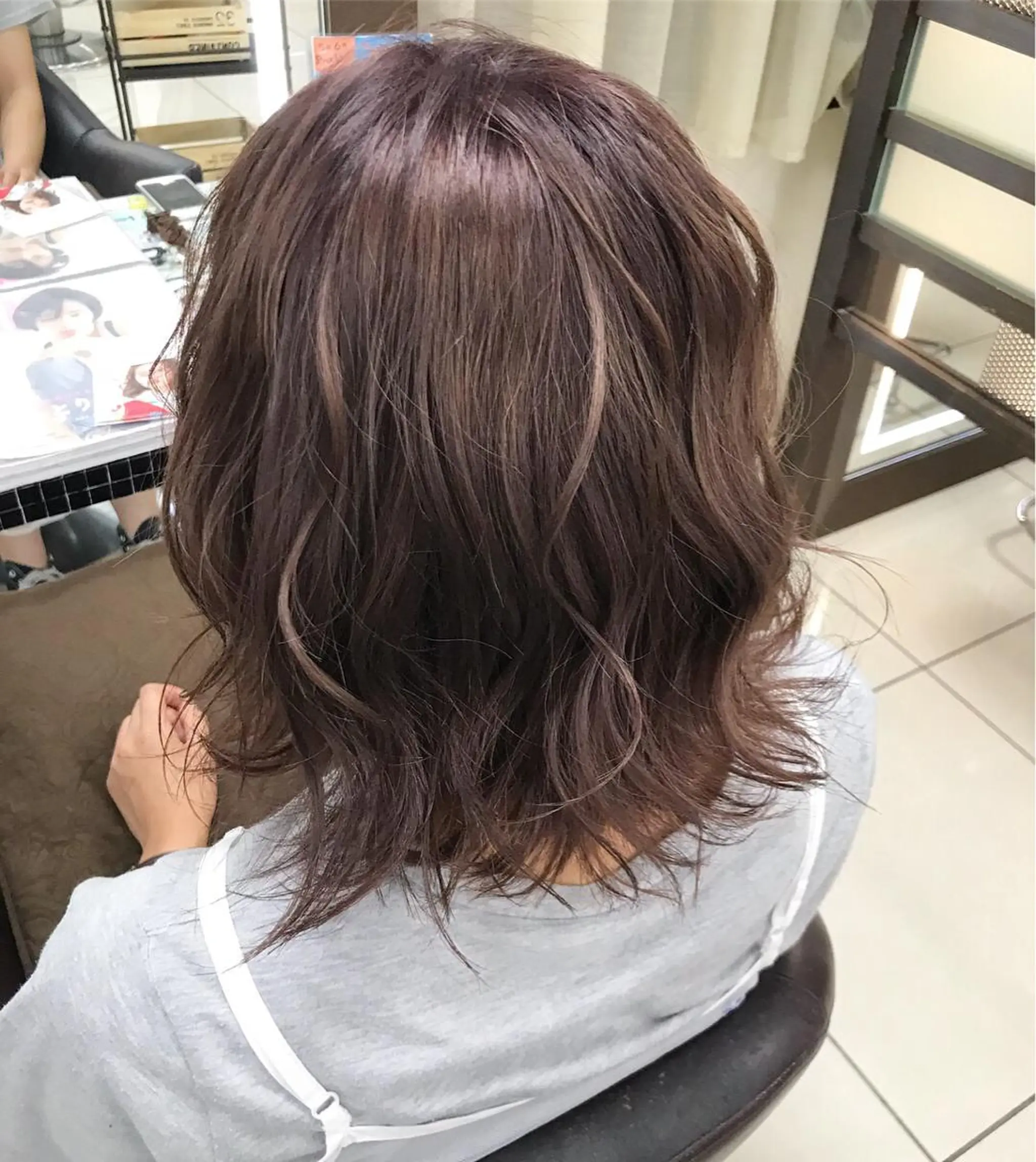 ショート カラー シールエクステ✨️韓 国羽エクステ🪽和希のヘアスタイル