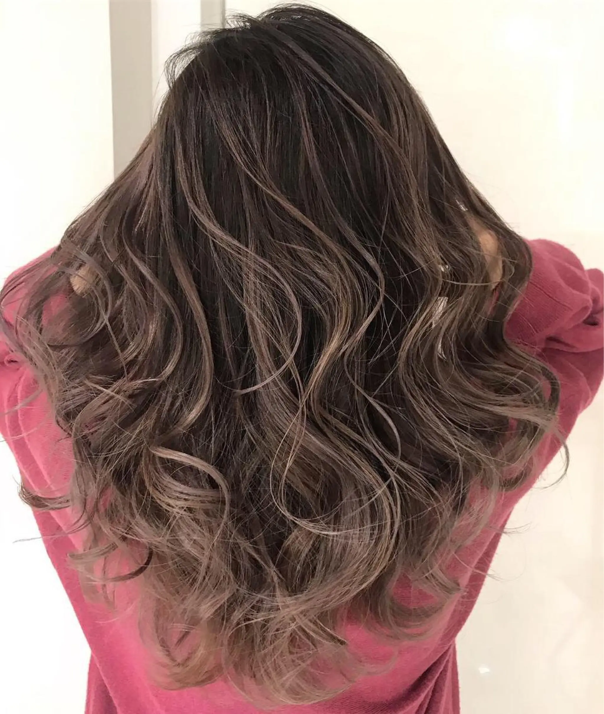 セミロング カラー ヘアアレンジ 【公式】amble luxe池袋東口🩷のヘアスタイル