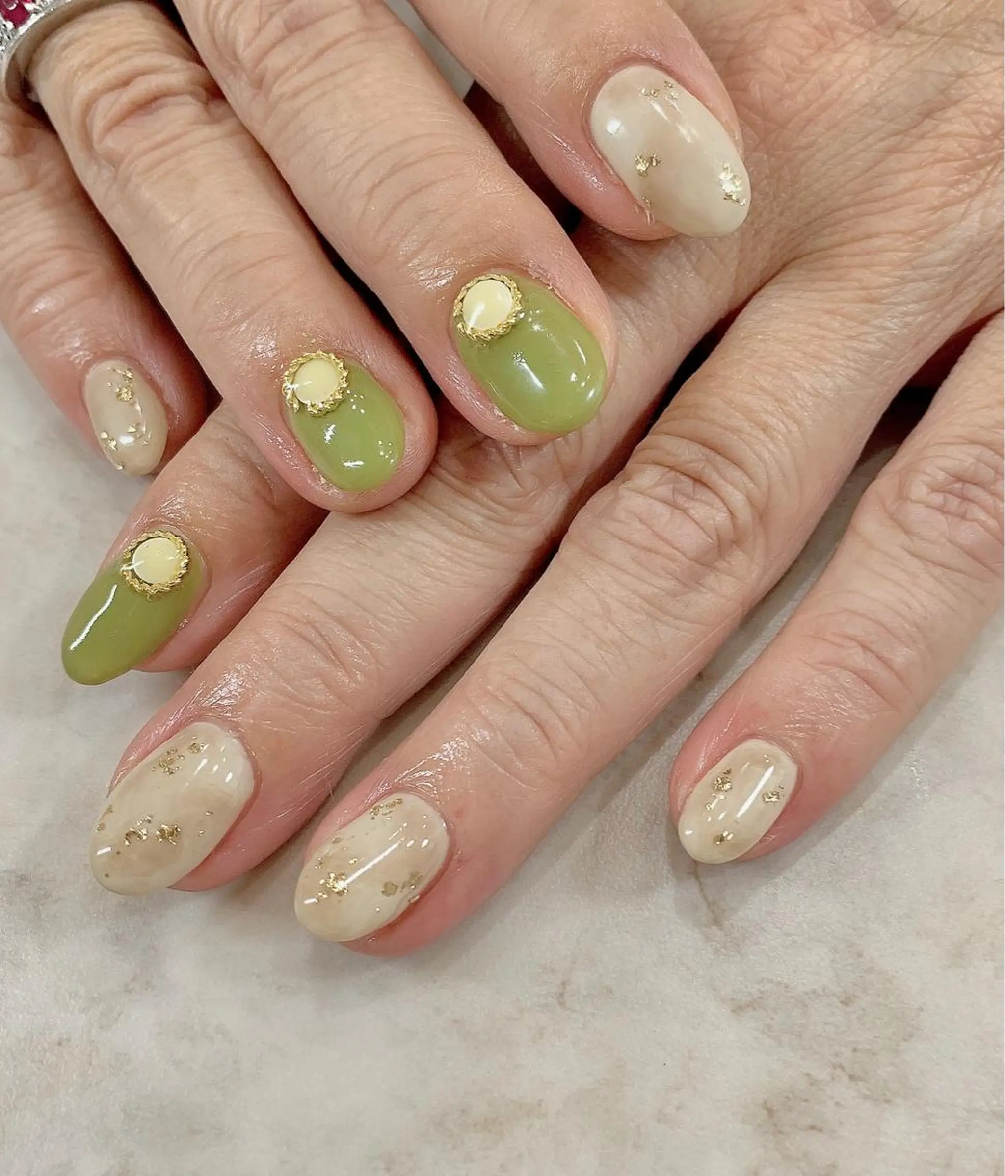 ネイル ハンドネイル 𝐑𝐞𝐯𝐢𝐨 ___堺市西区のマツエク・マツパデザイン