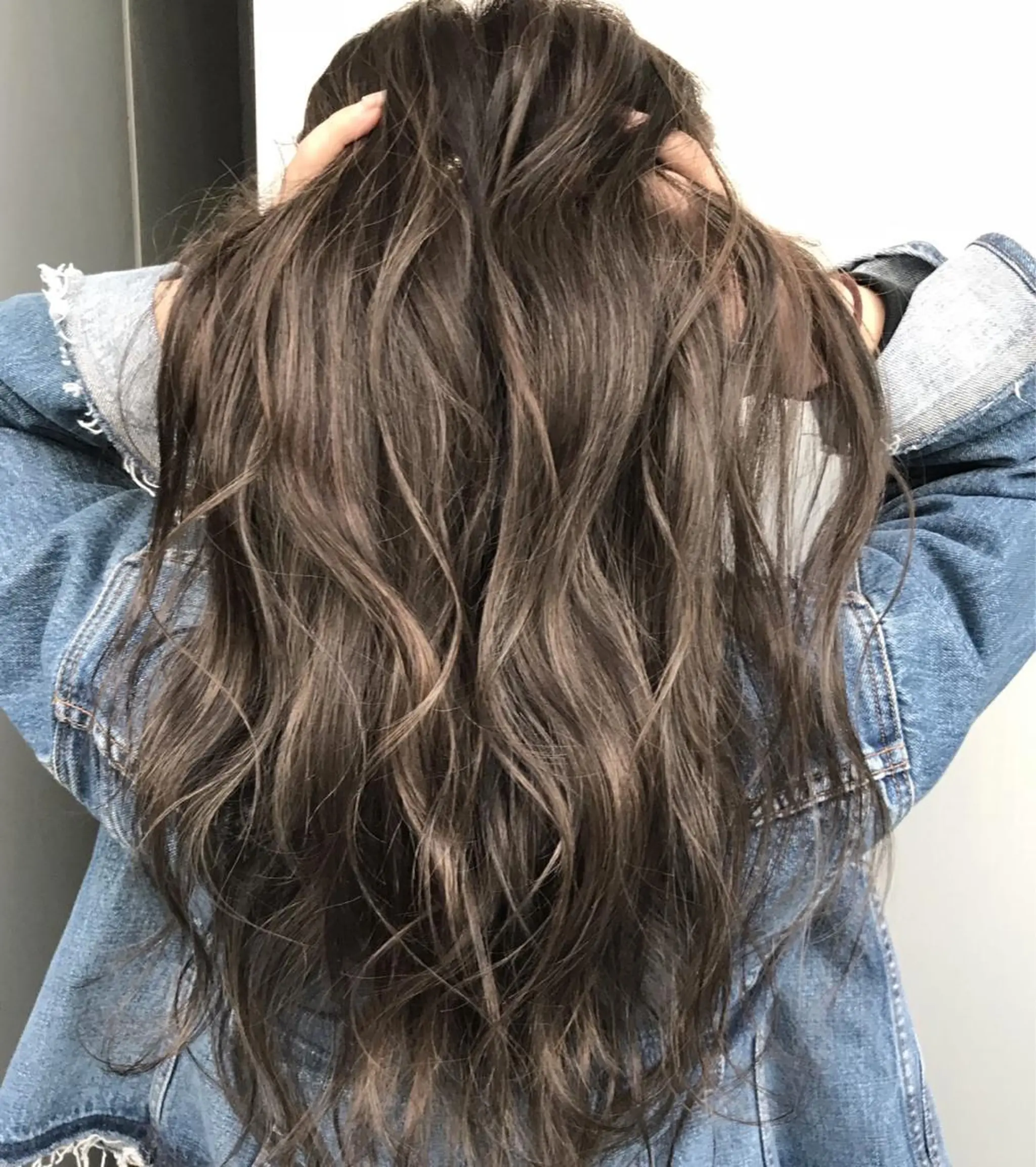 ロング カラー ヘアアレンジ 【公式】amble luxe池袋東口🩷のヘアスタイル