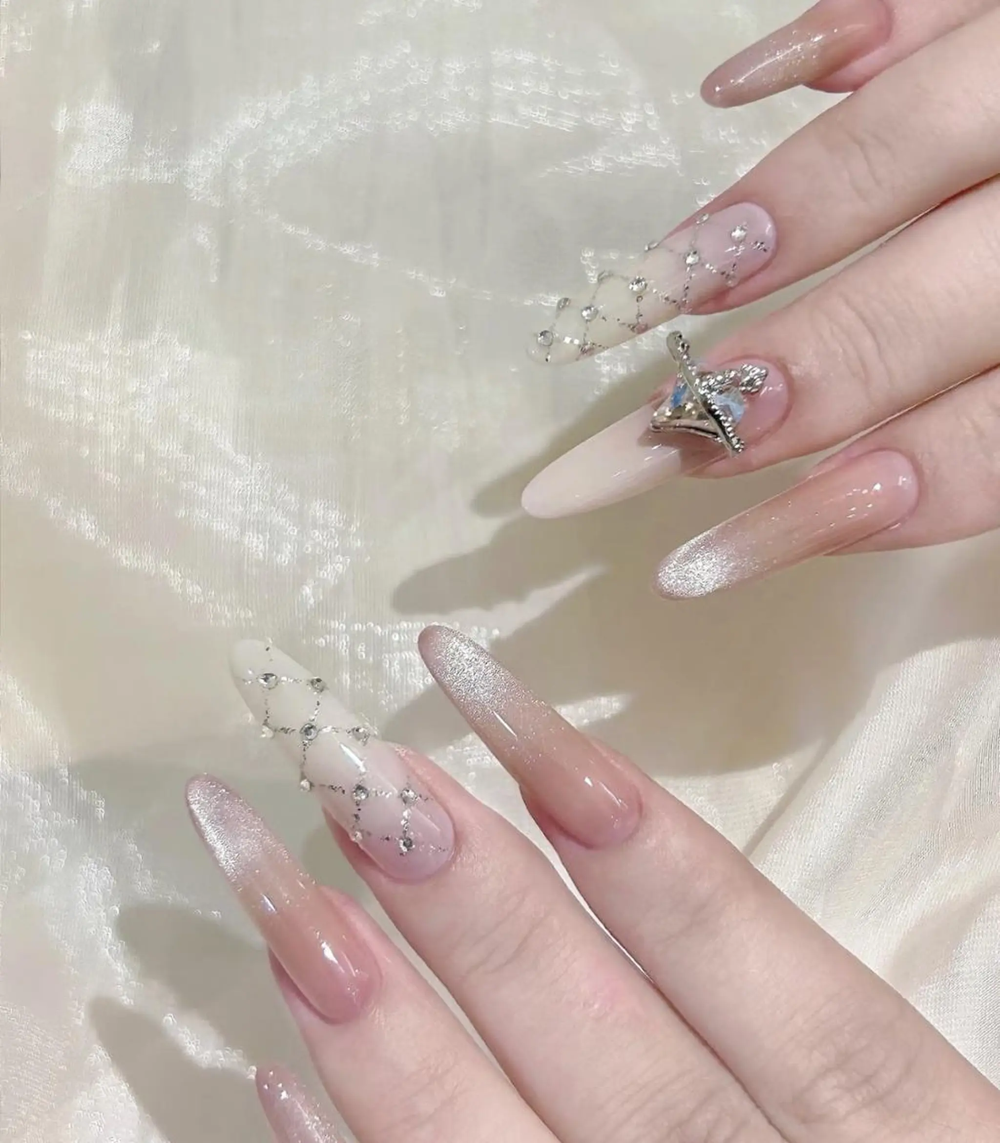 ネイル Pure&Rich Nailのネイルデザイン