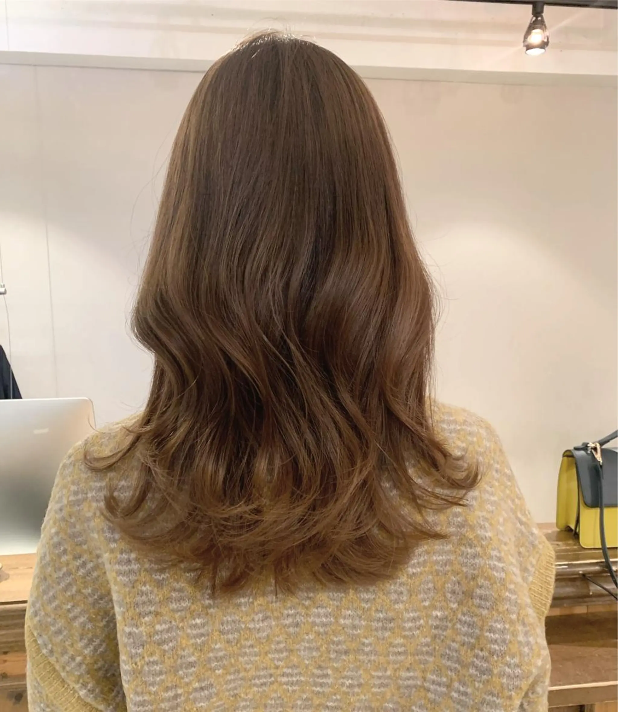 ロング カラー 透明感/オリーブ/ グレージュ/YUKAのヘアスタイル