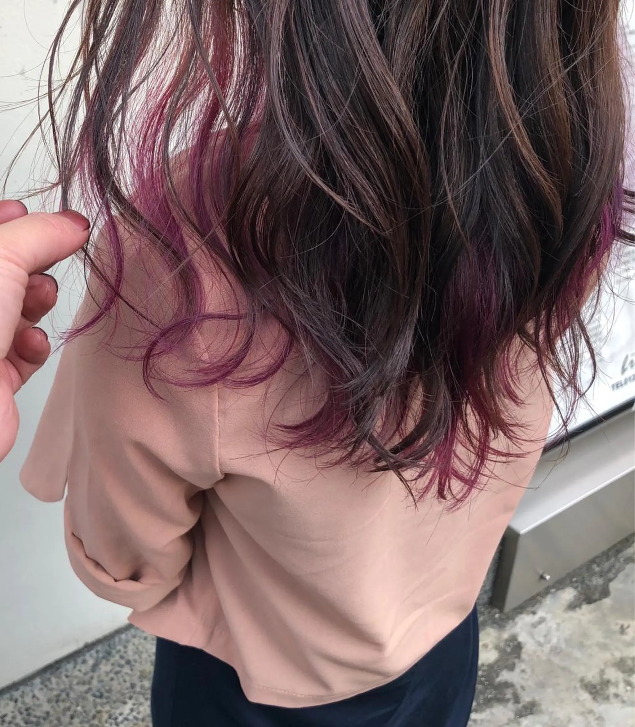 カラー ピンクカラー メンズ レイヤー ウルフ 弓木啓輔のヘアスタイル