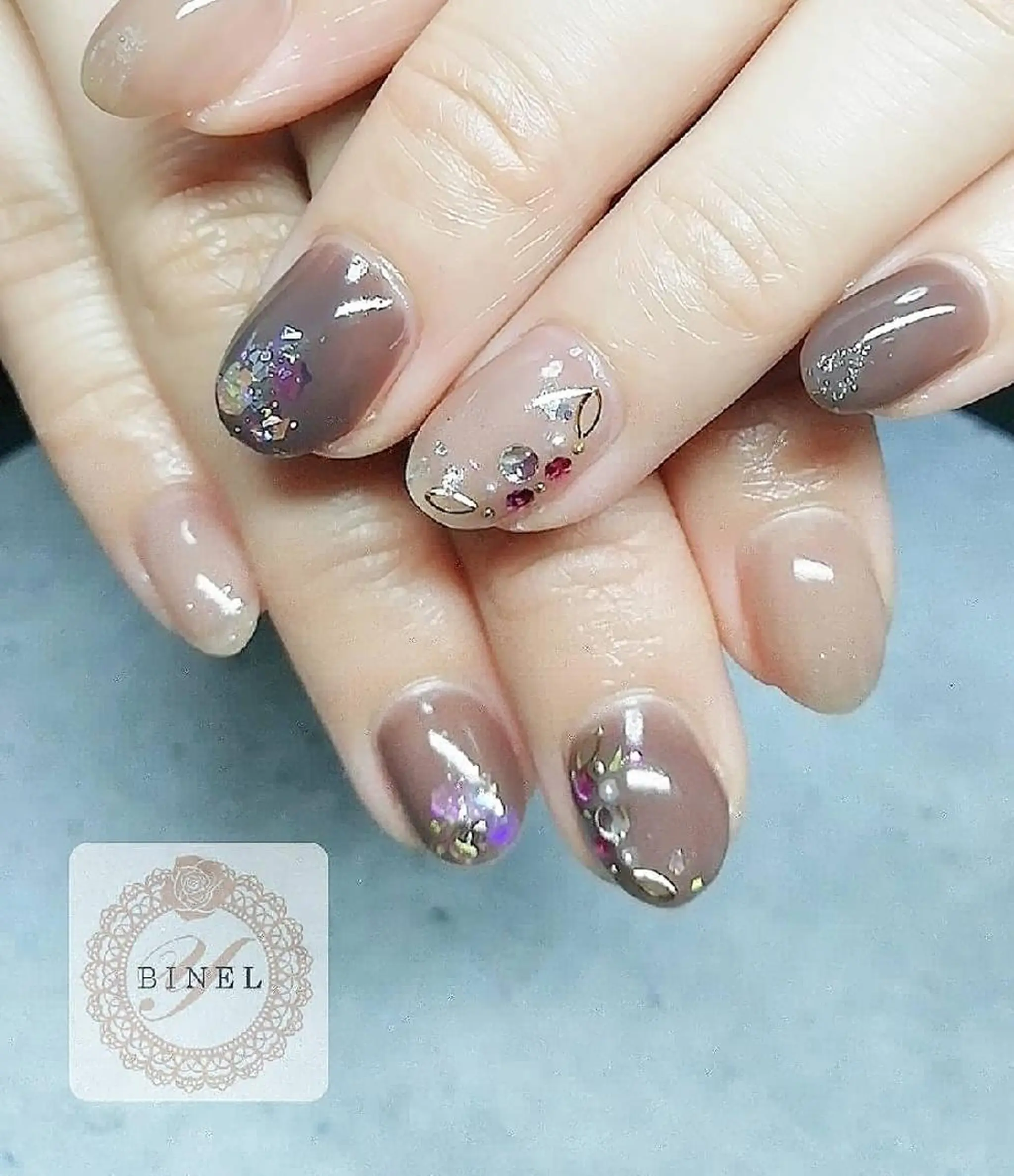 ネイル アートネイル ニュアンスネイル ハンドネイル Nail Salon Y.BINELのネイルデザイン