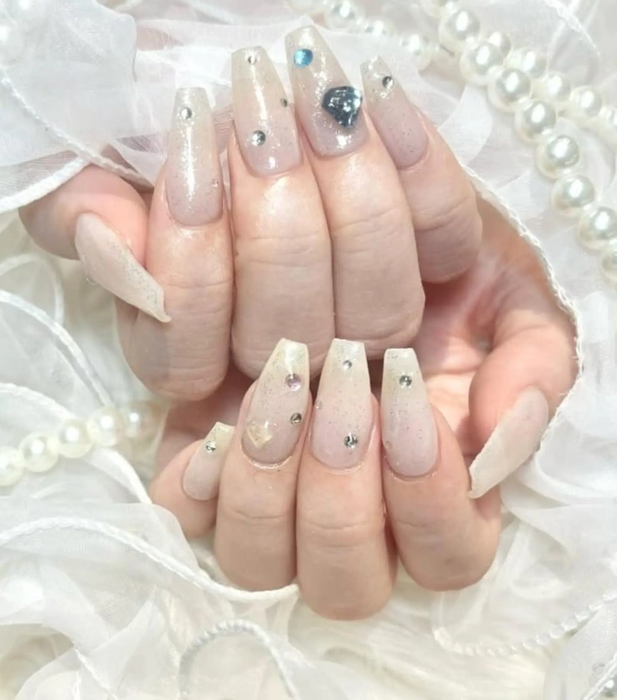 ネイル WISTERIA SAKAEのネイルデザイン