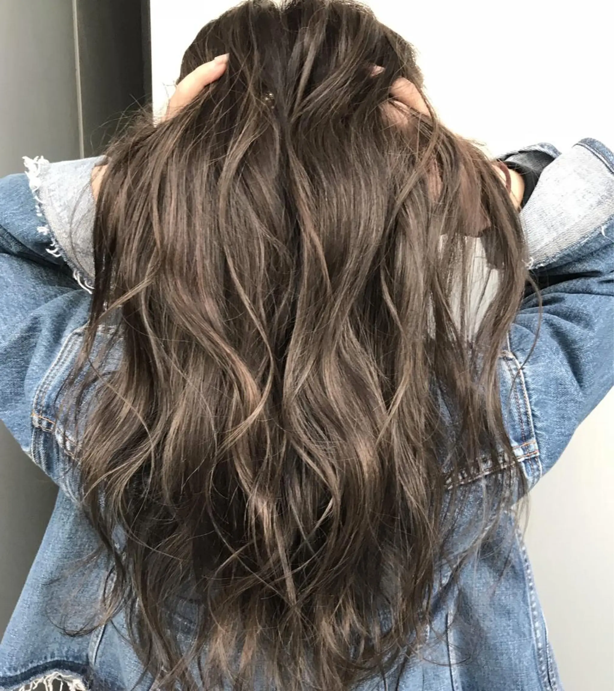 ロング カラー パーマ ヘアアレンジ 【公式】amble luxe池袋東口🩷のヘアスタイル