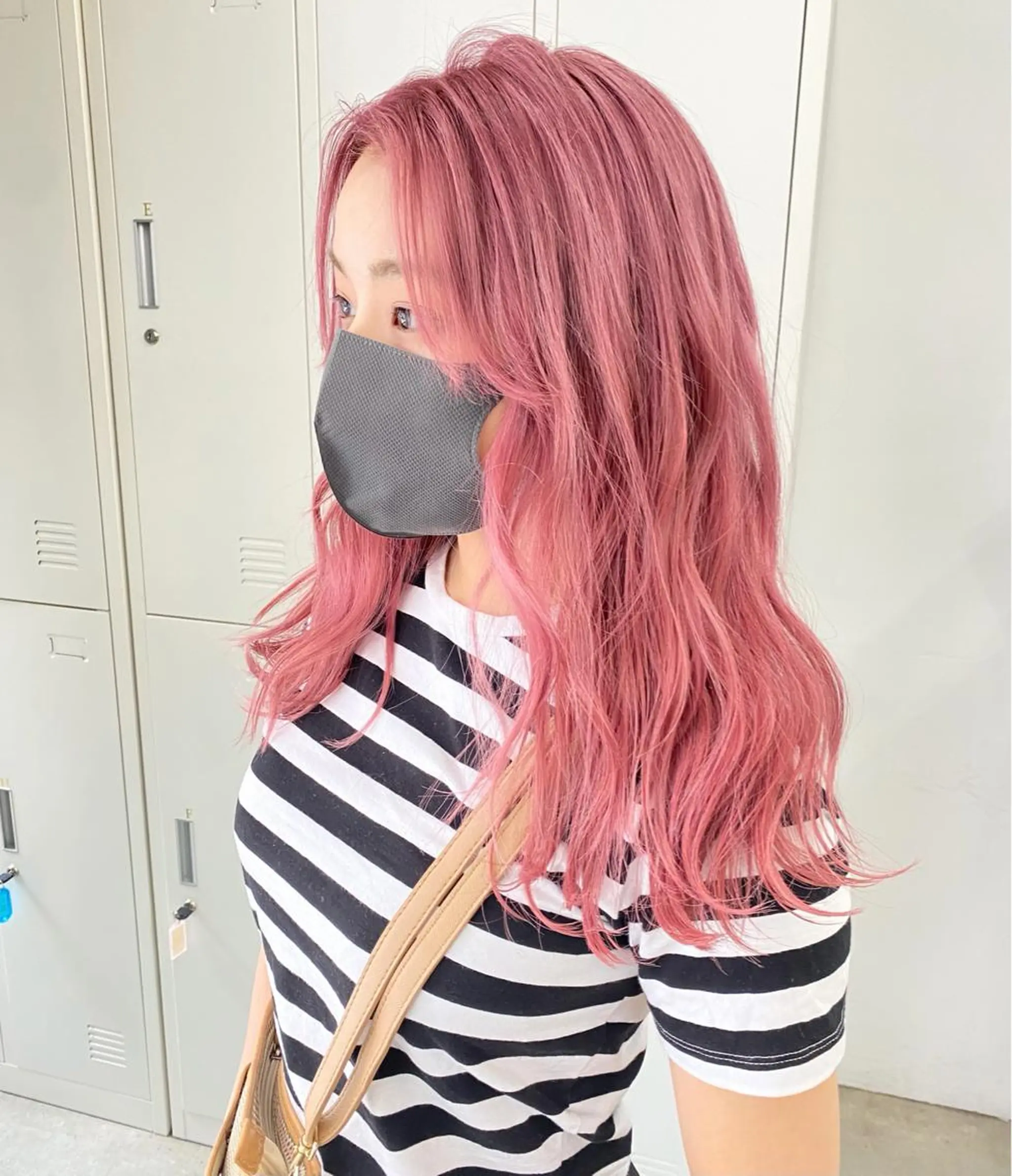 ロング カラー 似合わせベージュ 🍯ayumi🍯のヘアスタイル