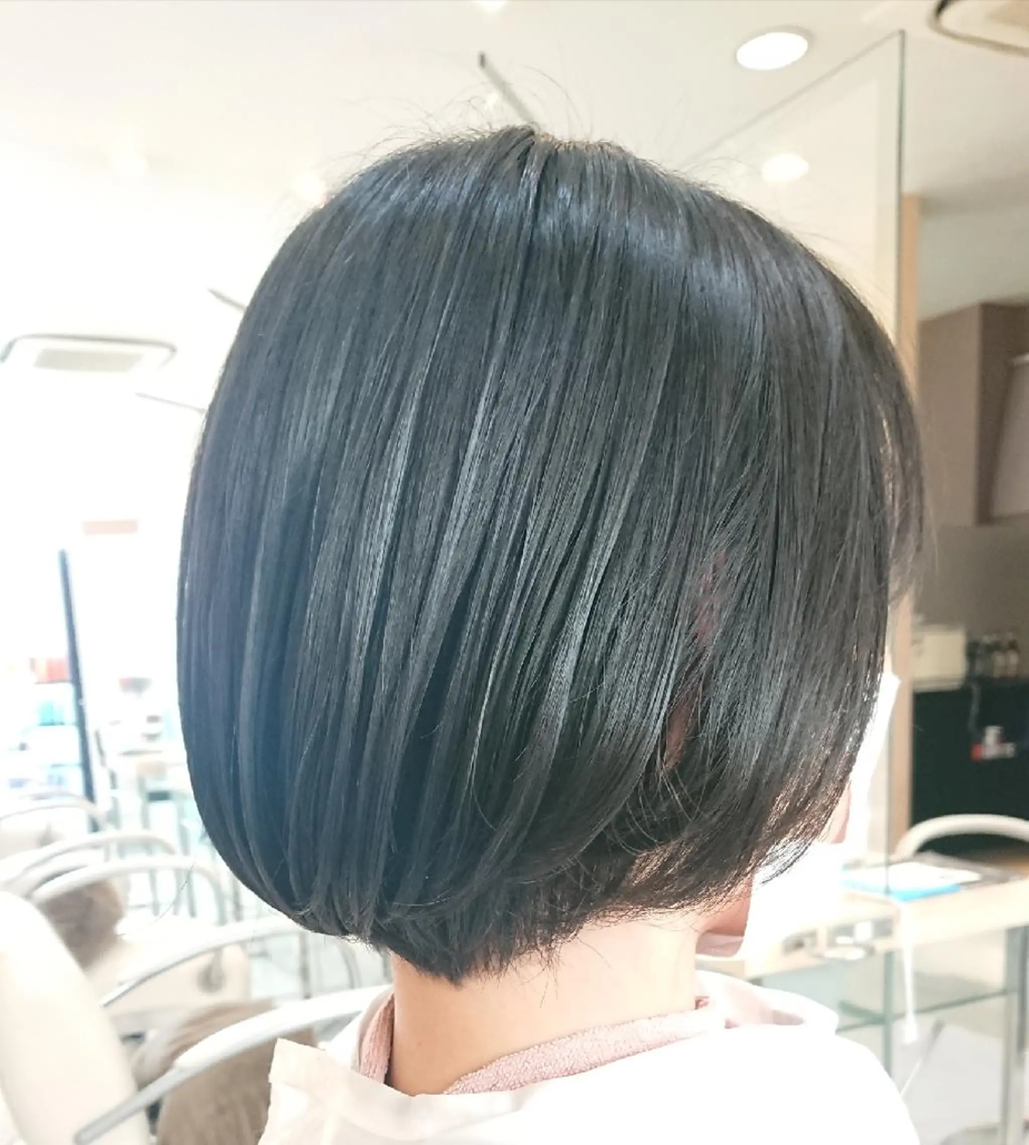 ショート 岩崎 秀之のヘアスタイル