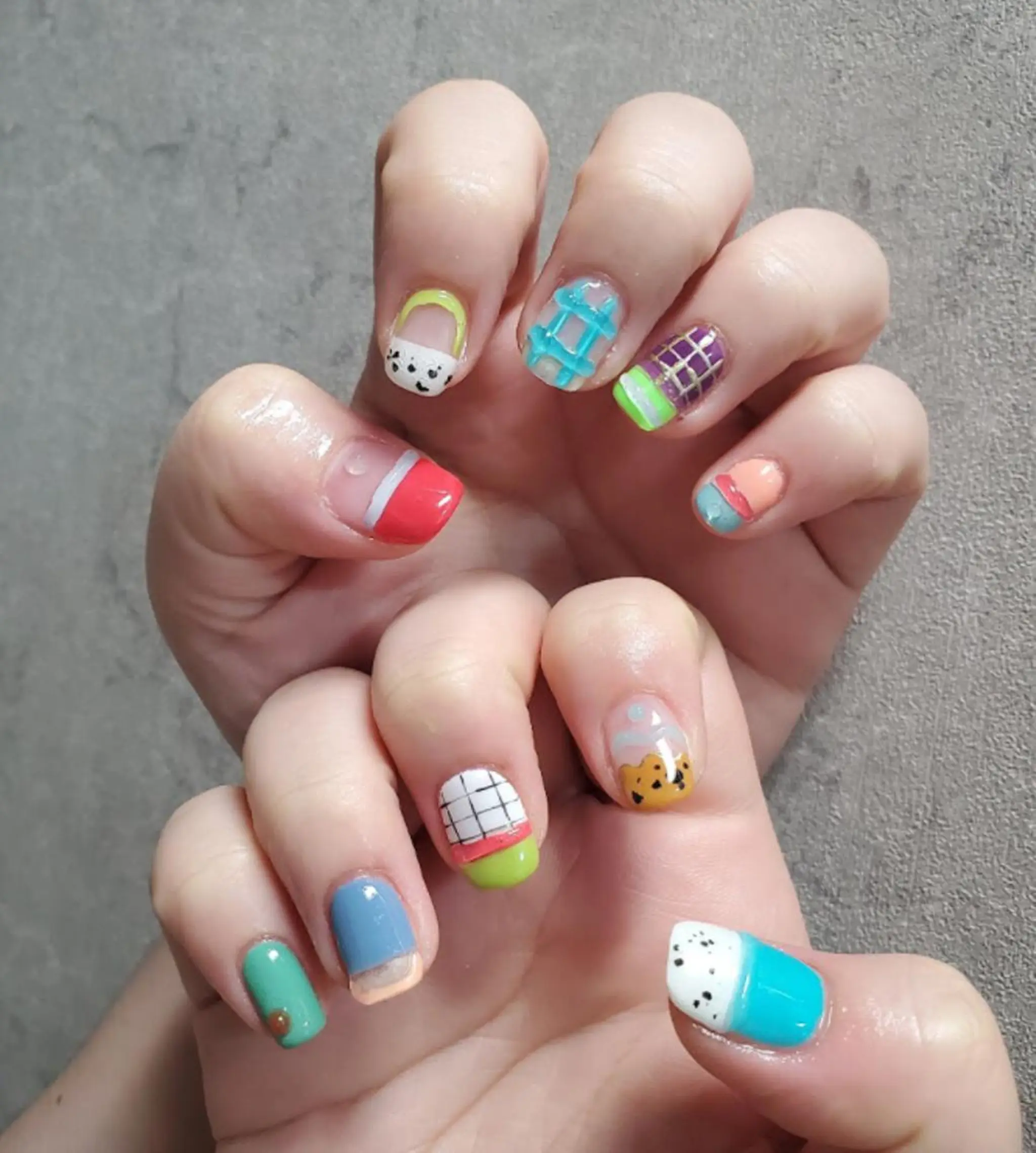 ネイル アートネイル ジェルネイル ニュアンスネイル スカルプネイル nailstudio eviz新宿店のネイルデザイン