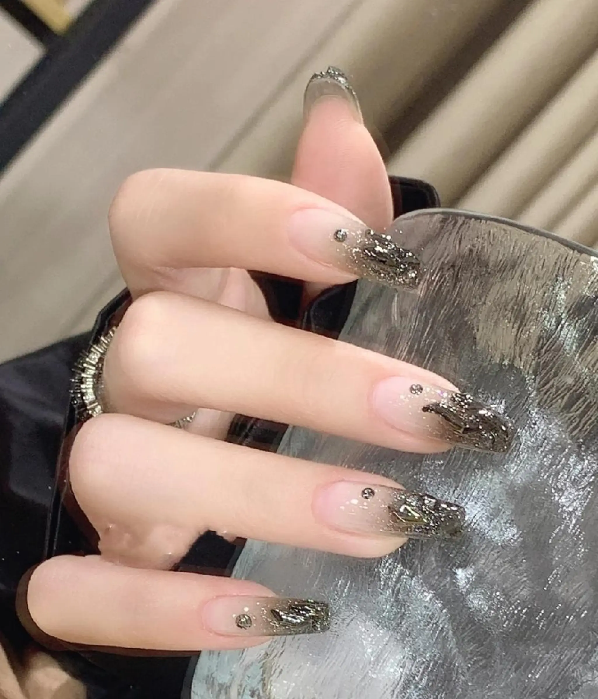 ネイル ハンドネイル Theone栄店 田口のネイルデザイン