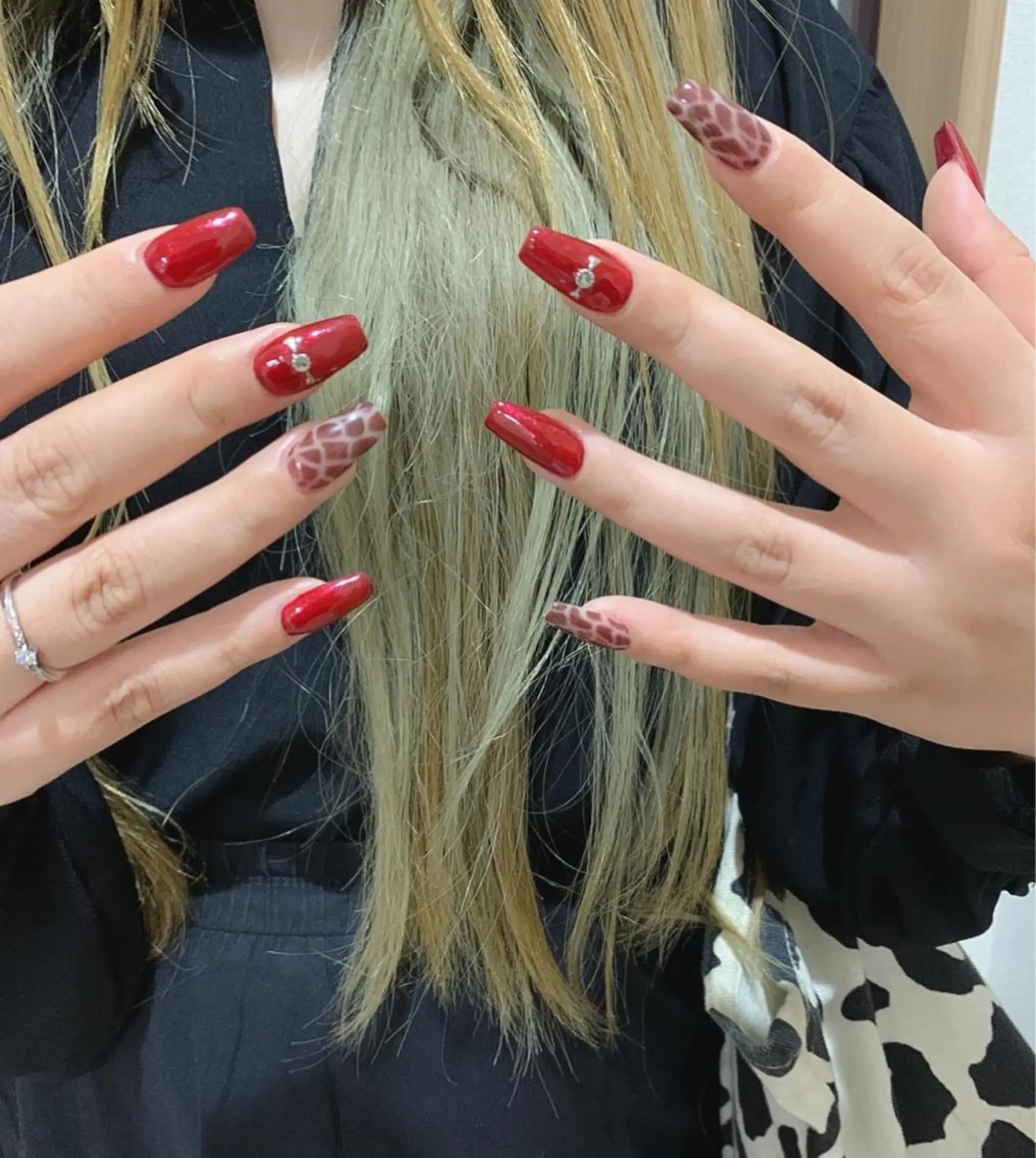 ネイル アニマル柄 アートネイル フレンチネイル 韓国ネイル マグネットネイル *･*MIMnail 1号店･*:･*のネイルデザイン