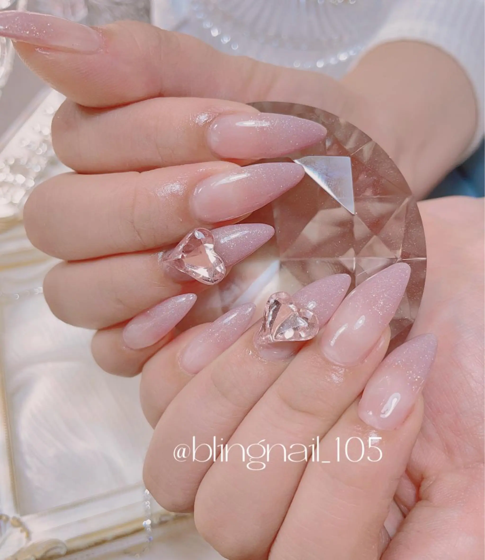 ネイル 23時まで❤︎韓国、 ワンホンネイルのネイルデザイン