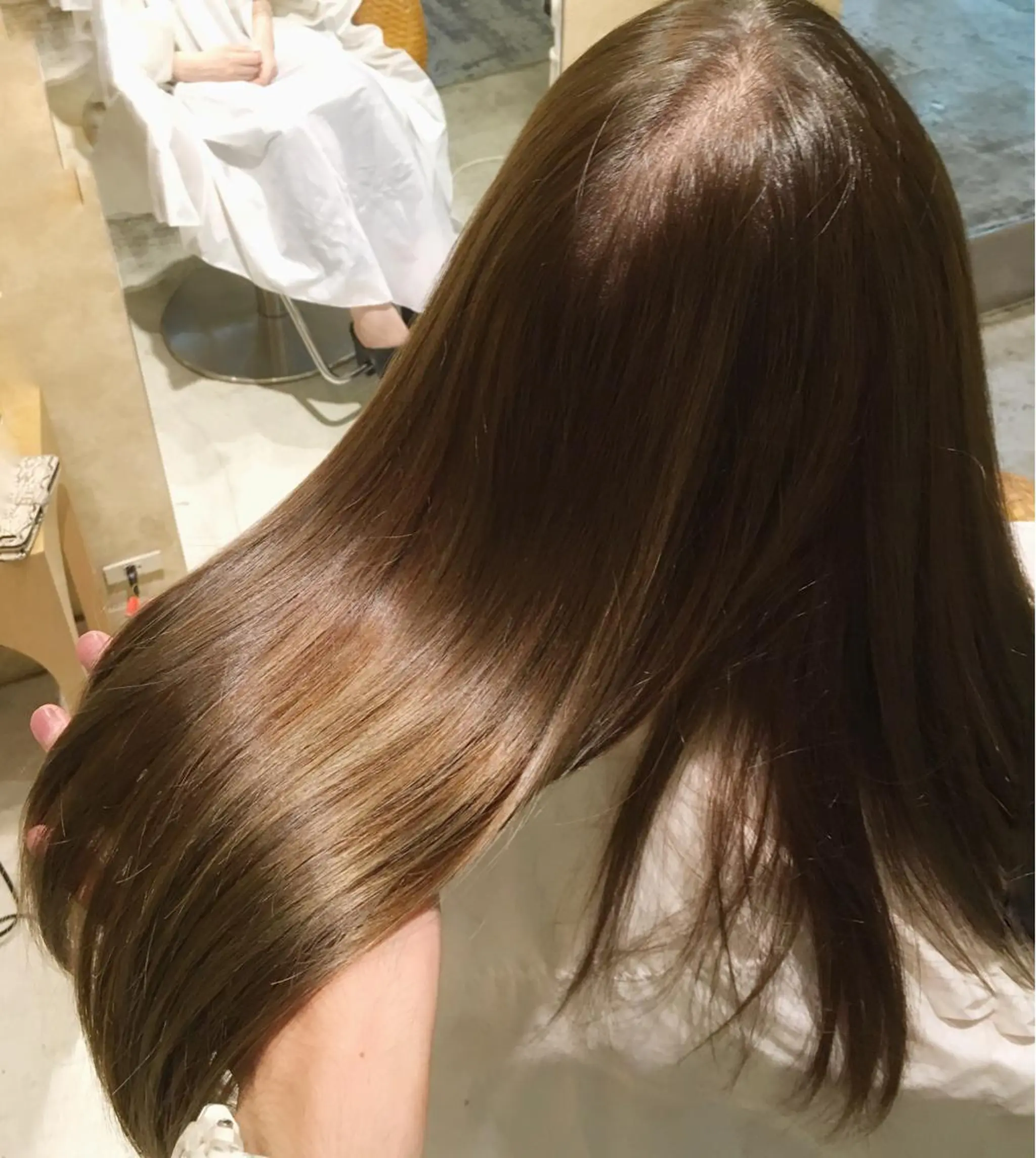 ロング トリートメント 沖 宜志のヘアスタイル