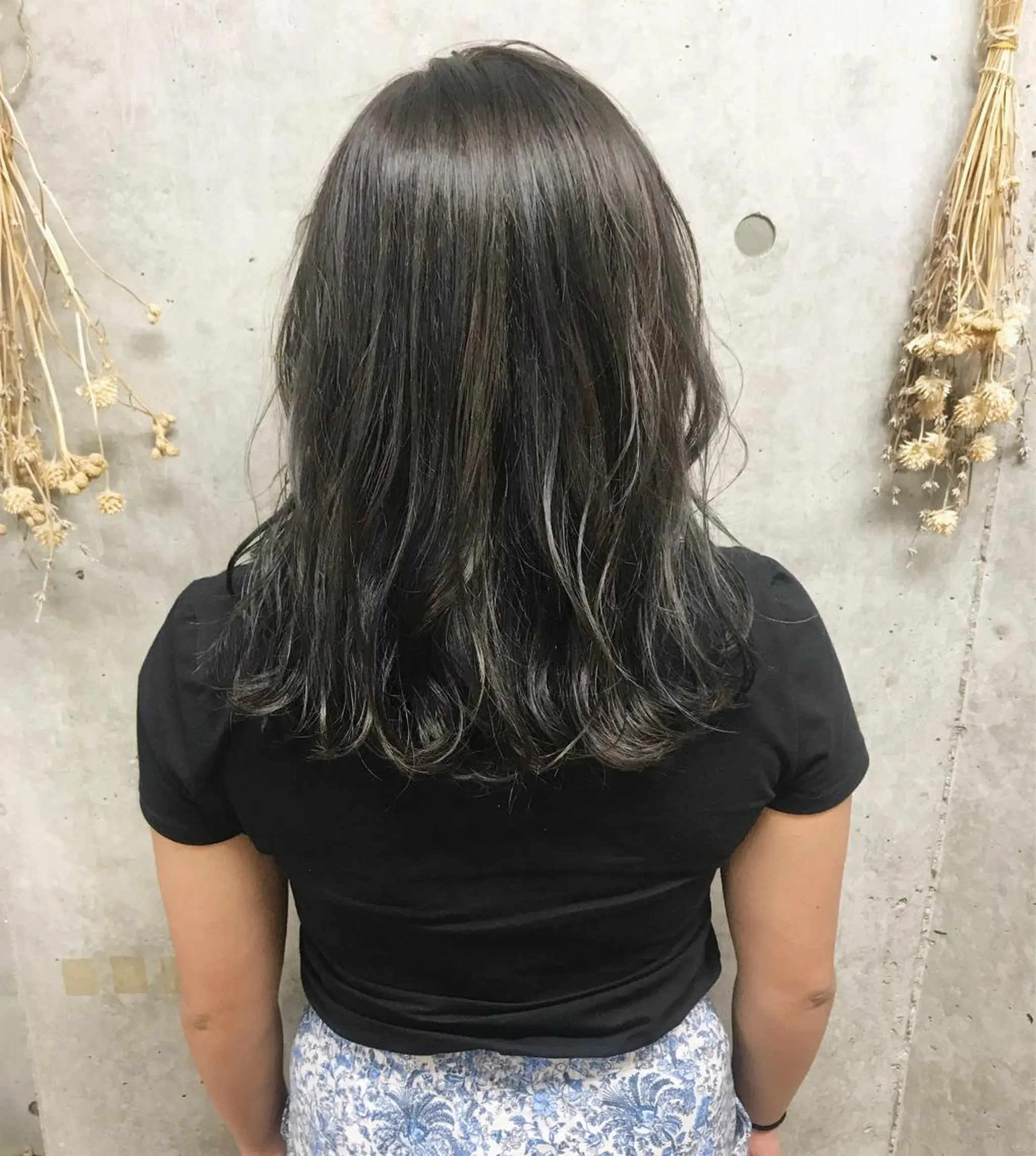 セミロング カラー ヘアアレンジ アッシュ 透明感カラー Satsuki ✂︎♡のヘアスタイル