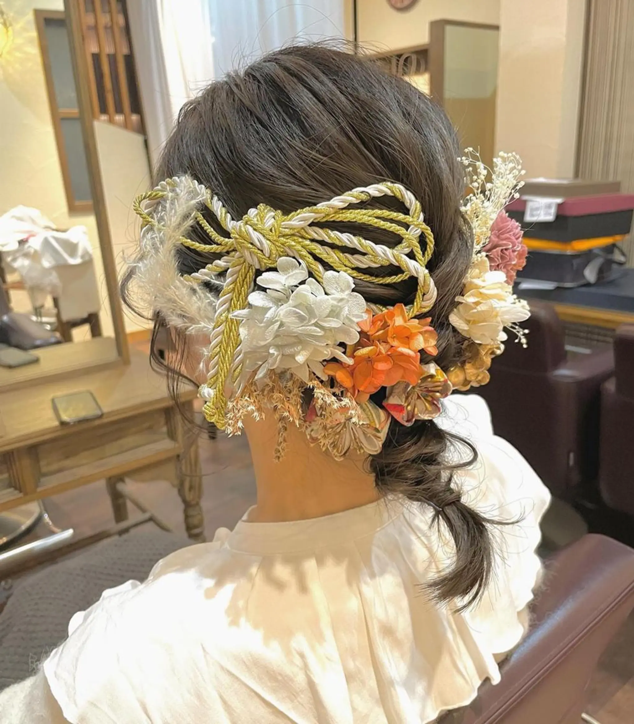 ミディアム カラー パーマ ヘアアレンジ メンズ キッズ ネイル マツエク・マツパ 成人式 子どものヘアアレンジ 成人式 成人式 🫧垢抜けヘア🫧 SHIORIのヘアスタイル