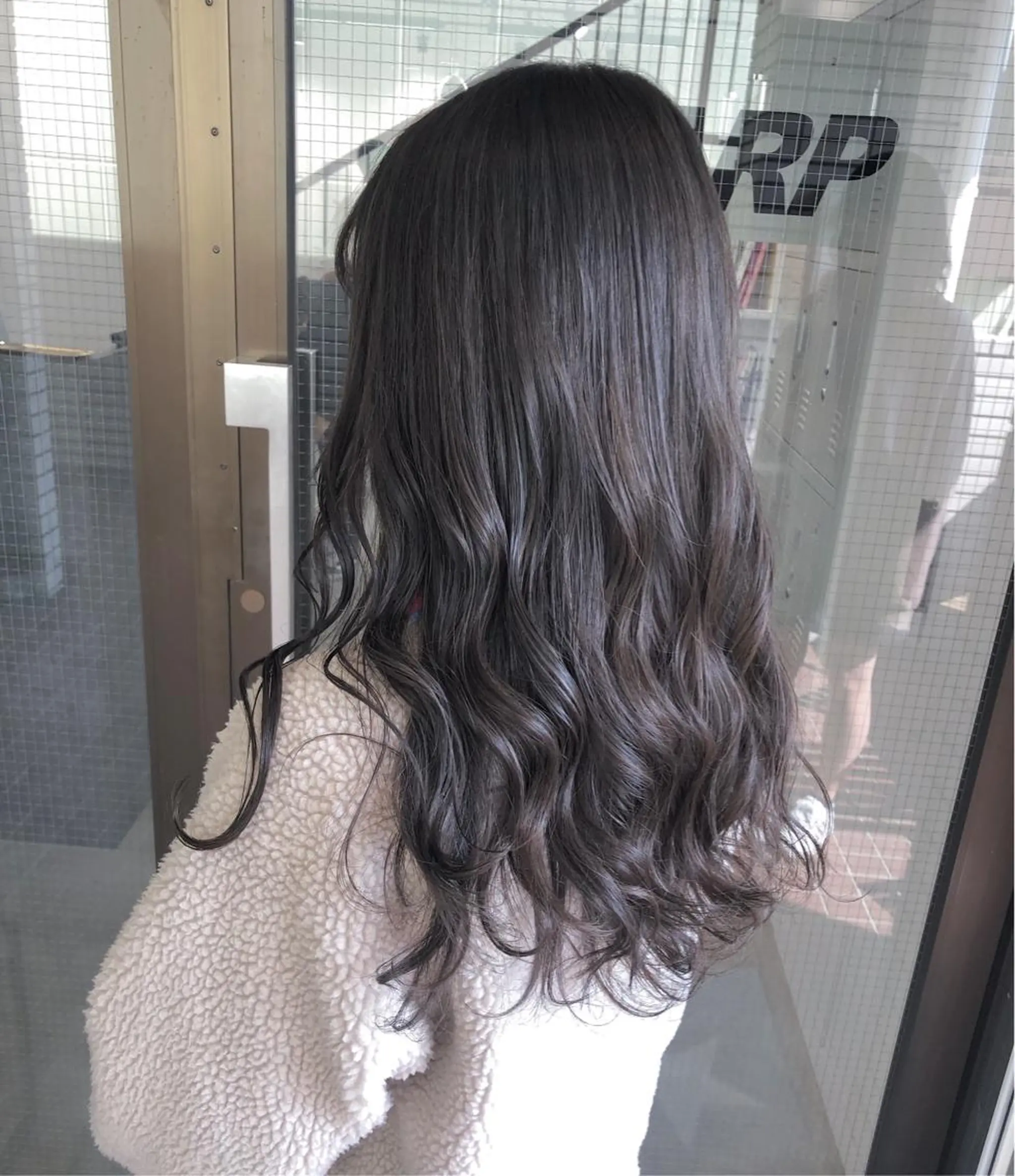 ロング カラー アッシュ ハイライトカラー ハイライト ヘアカラー 🤍2nd🤍田所 美希のヘアスタイル