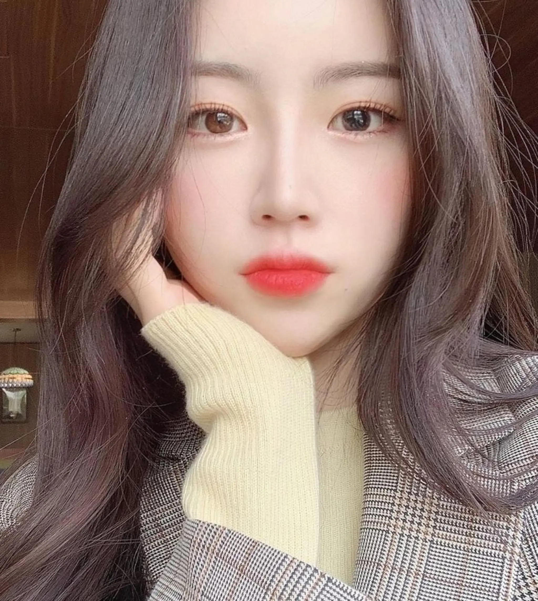 セミロング カラー アッシュ イルミナカラー 再来率94％原宿足利 表参道★シニストラのヘアスタイル