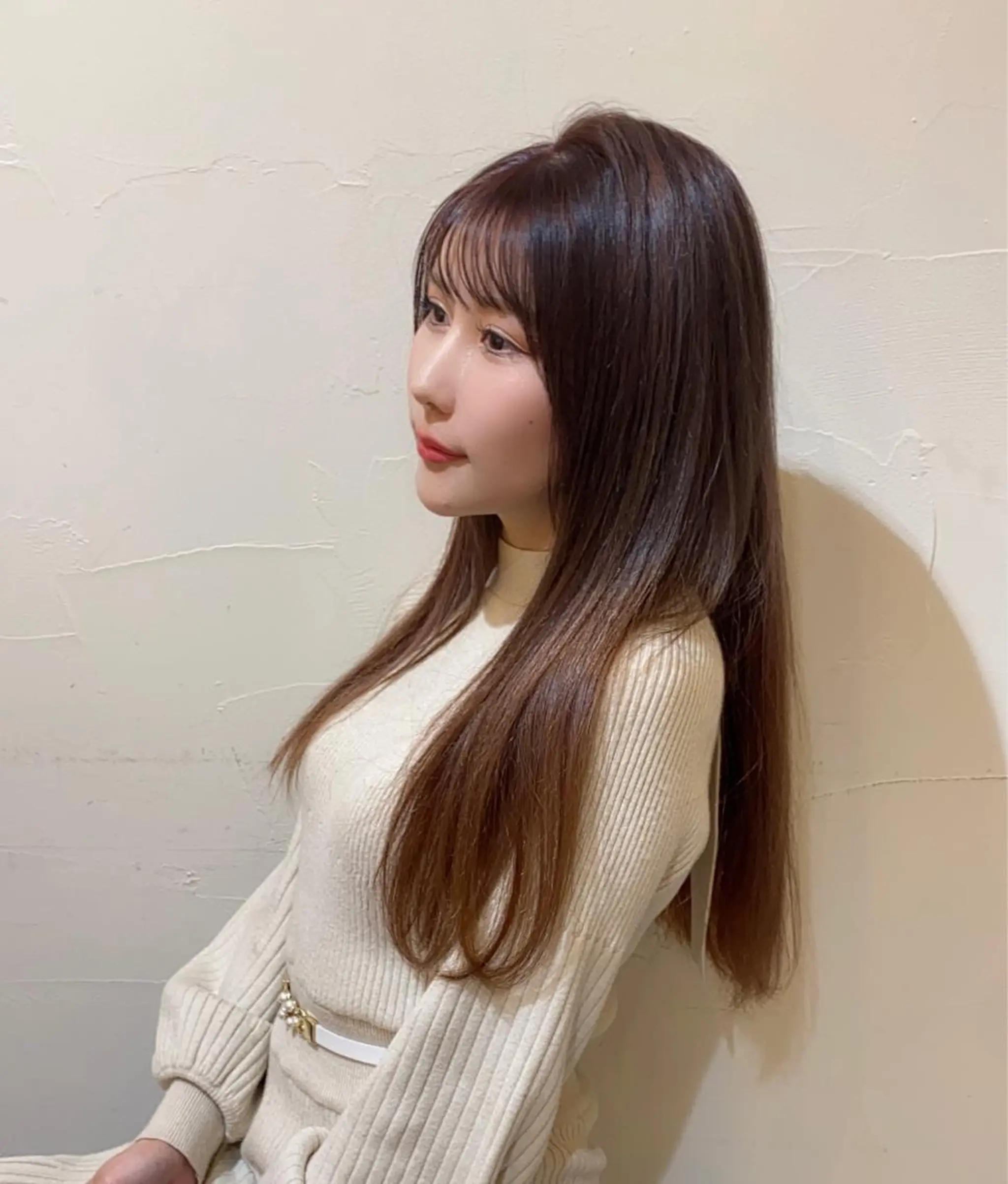 ロング カラー 横山 カミールのヘアスタイル