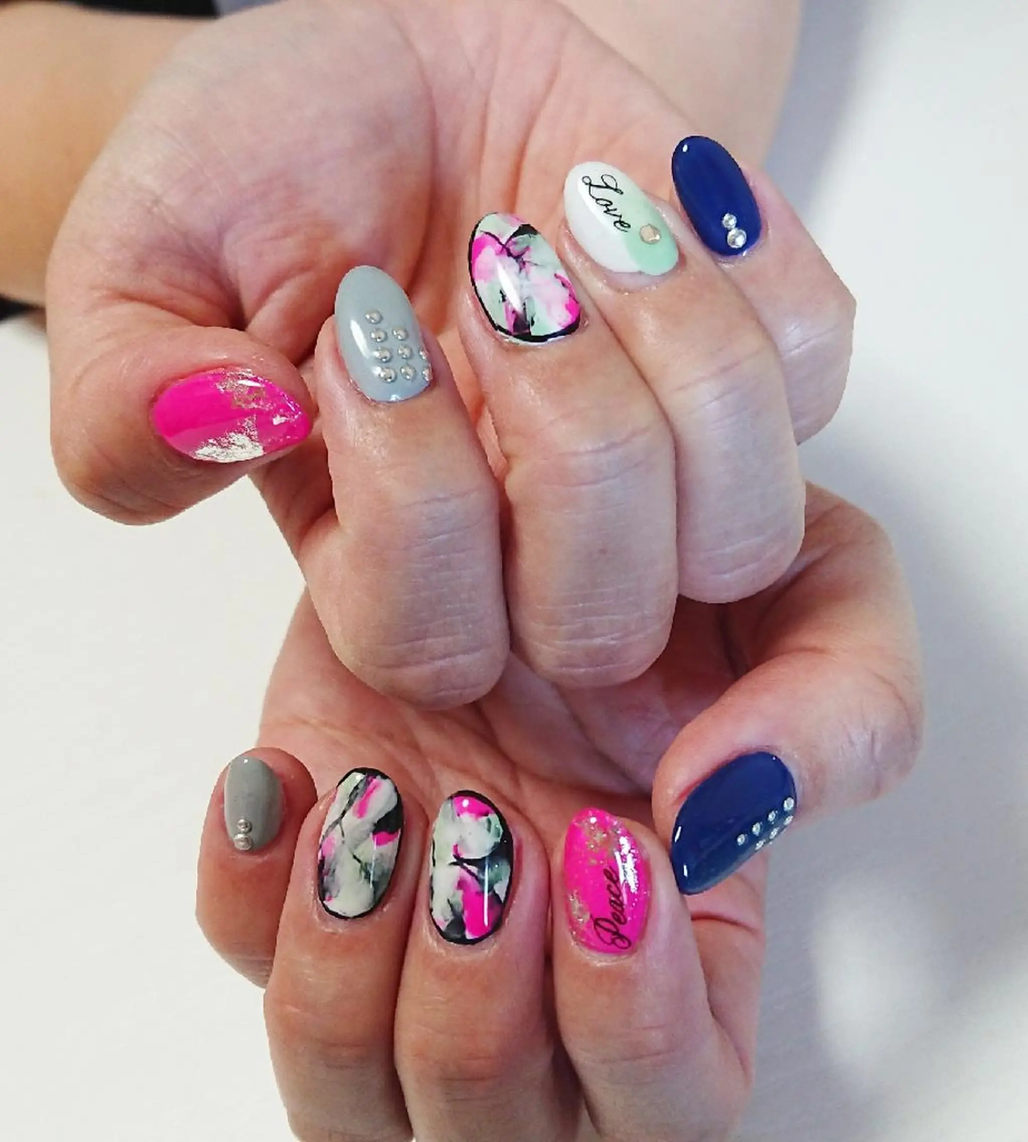 ネイル Lilith Nailのネイルデザイン