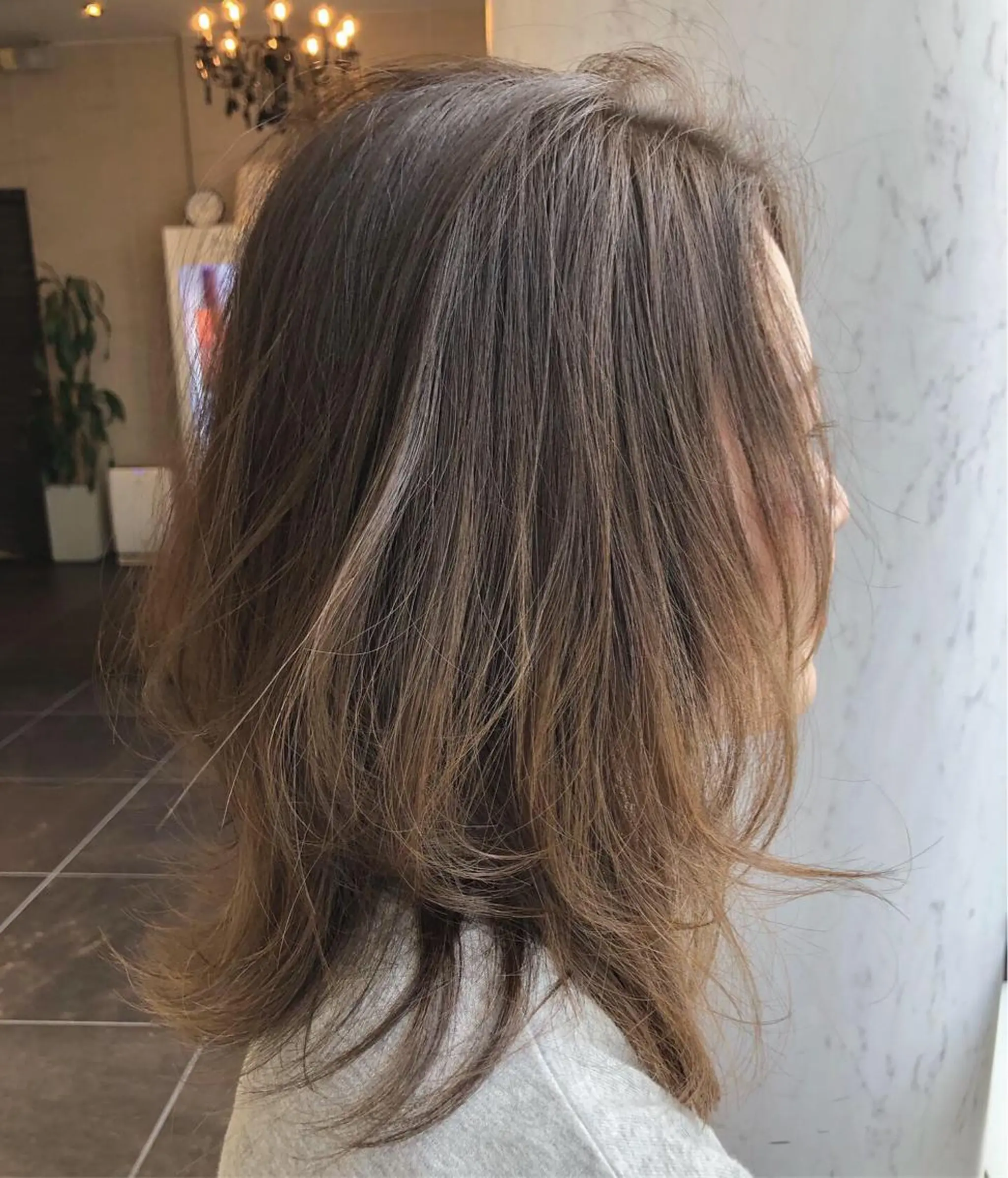 ミディアム カラー パーマ ヘアアレンジ 小田 莉加子のヘアスタイル