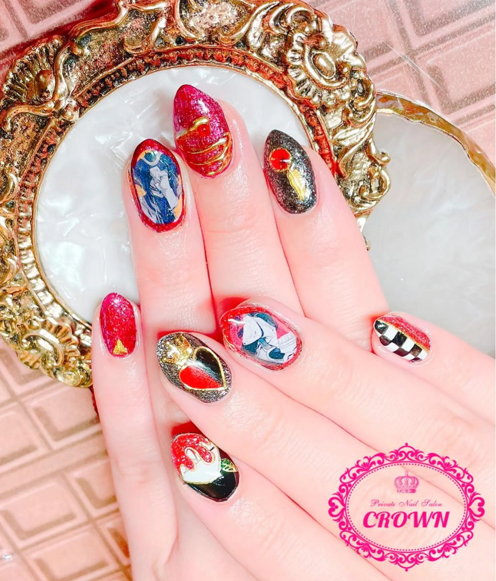 ネイル CROWN プライベートサロンのネイルデザイン