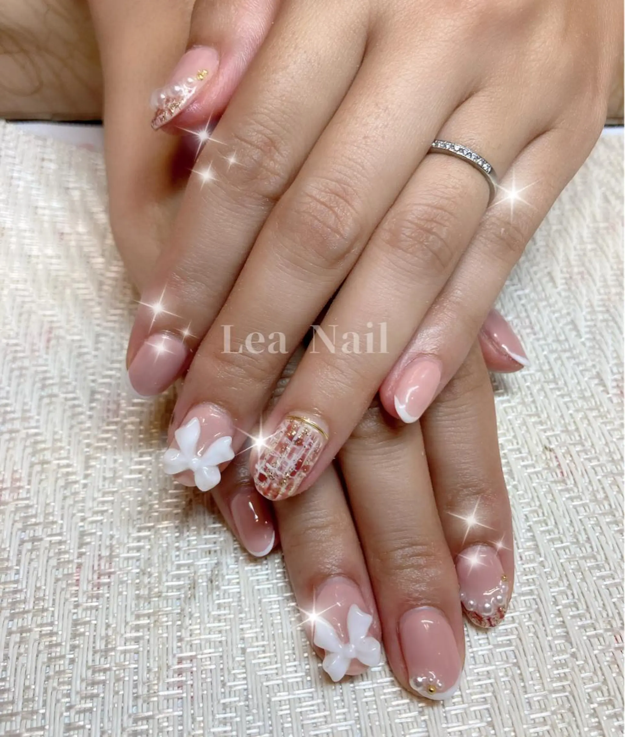 ネイル リボン Lea Nailのネイルデザイン