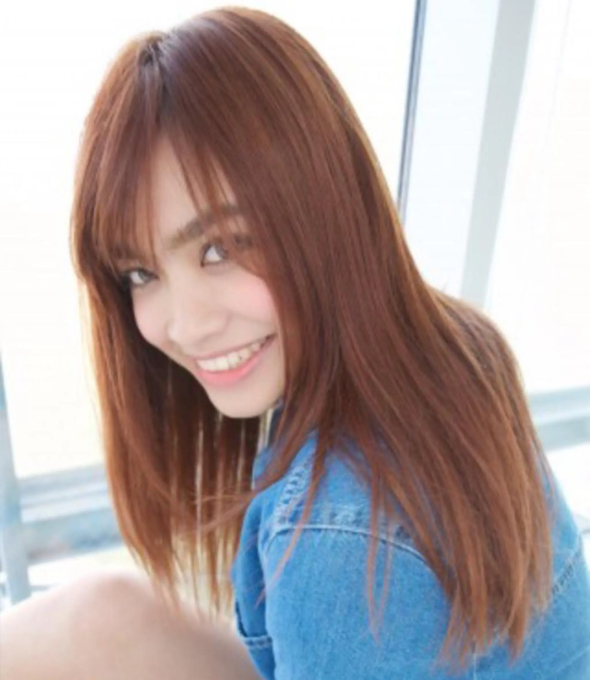 セミロング カラー plaatje 義見のヘアスタイル