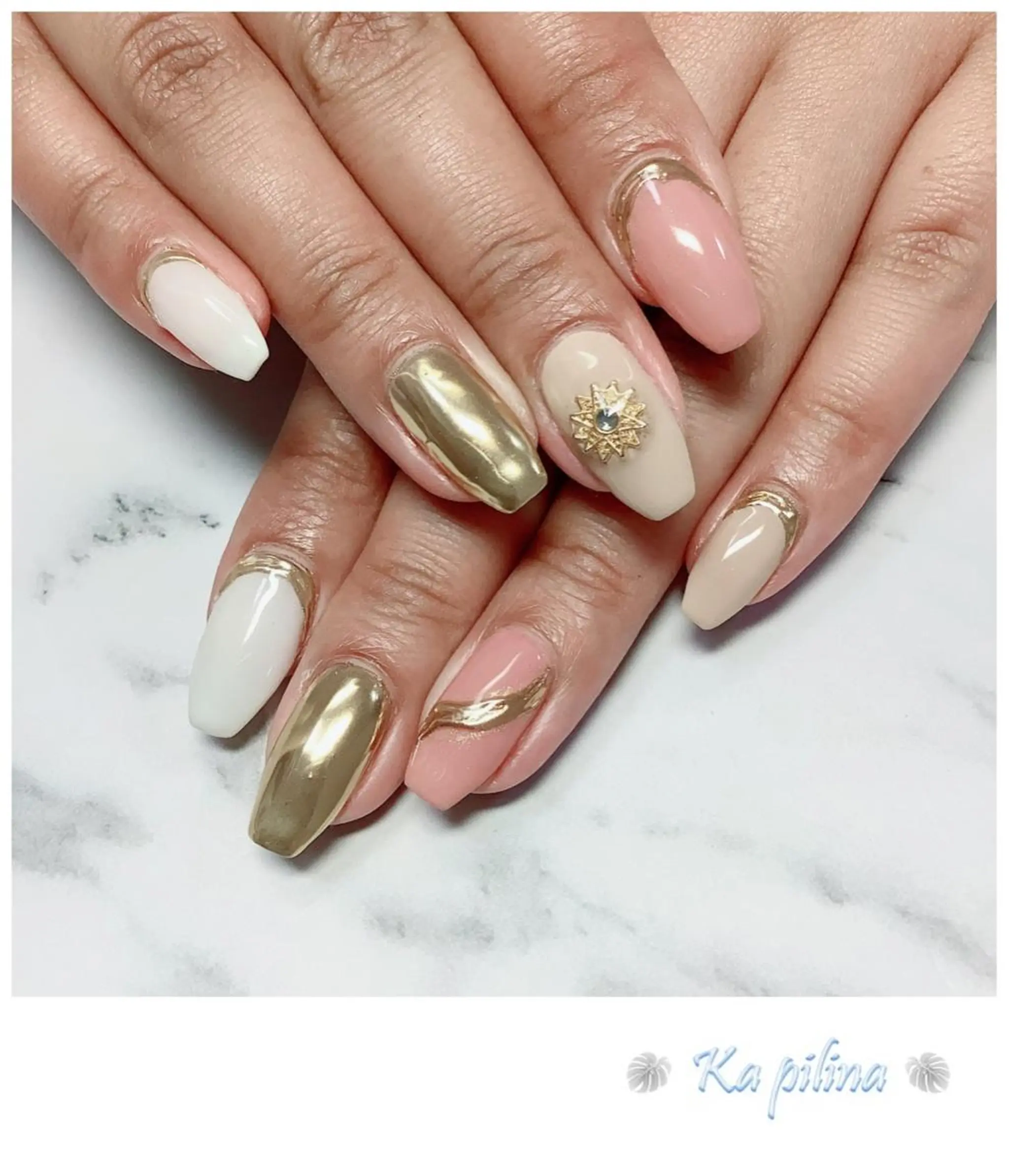 ネイル ミラーネイル ニュアンスネイル Nail salon Ka pilinaのネイルデザイン