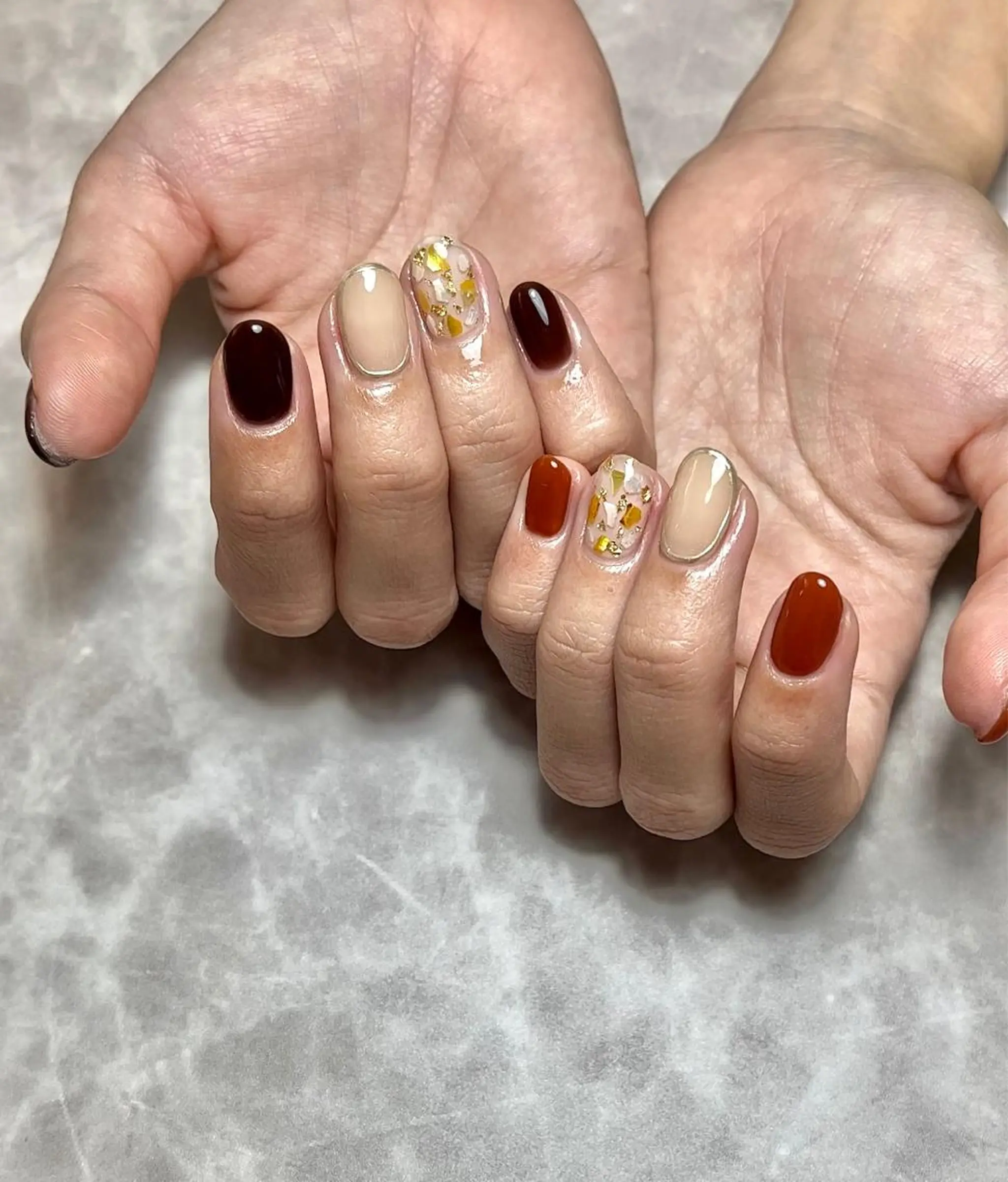 ネイル ジェルネイル キラキラネイル 韓国ネイル オフィスネイル パラジェル ハンドネイル nails' it...のネイルデザイン