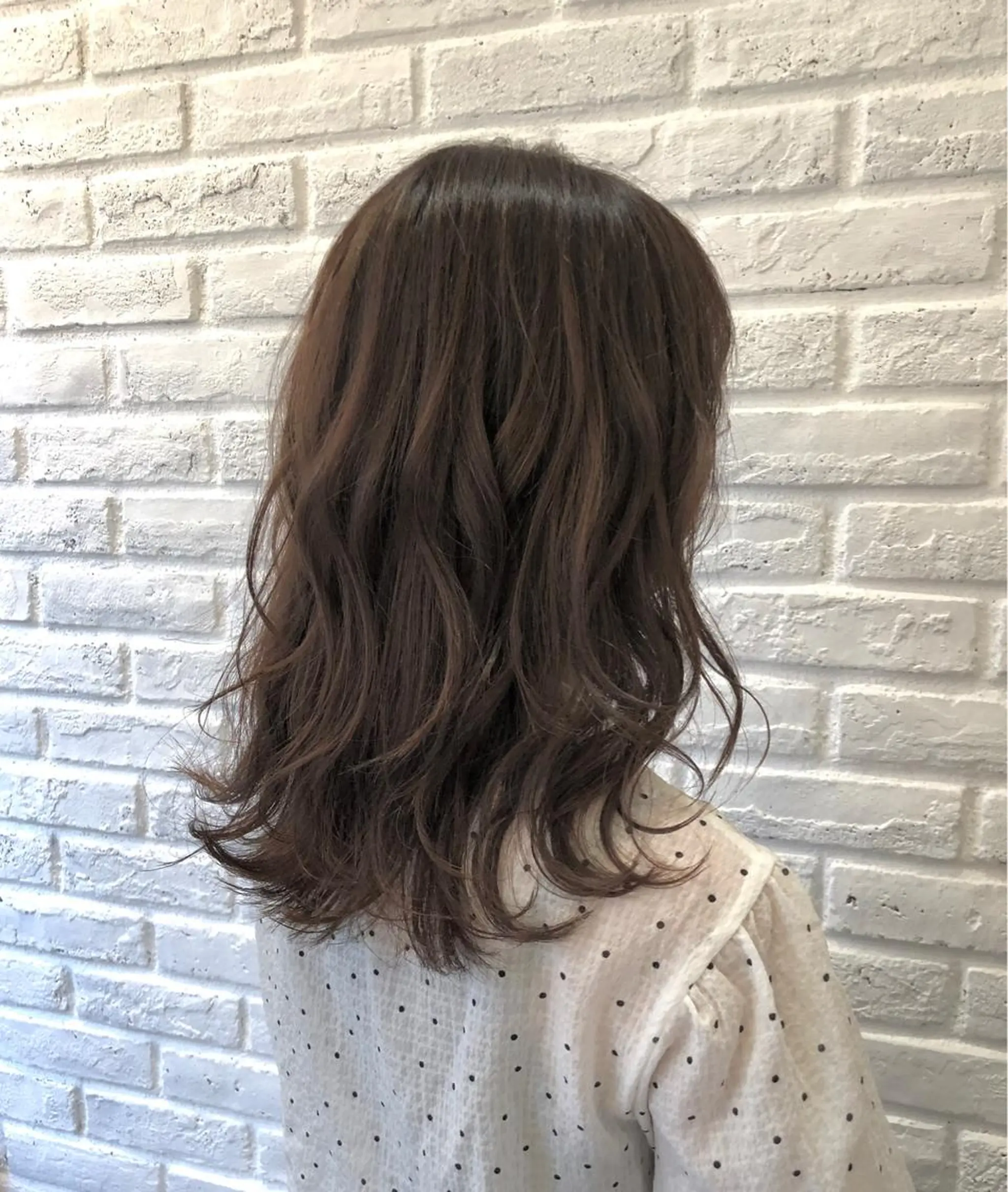 セミロング アッシュ アッシュブラウン 3Dハイライト ハイライト 大石 健太のヘアスタイル