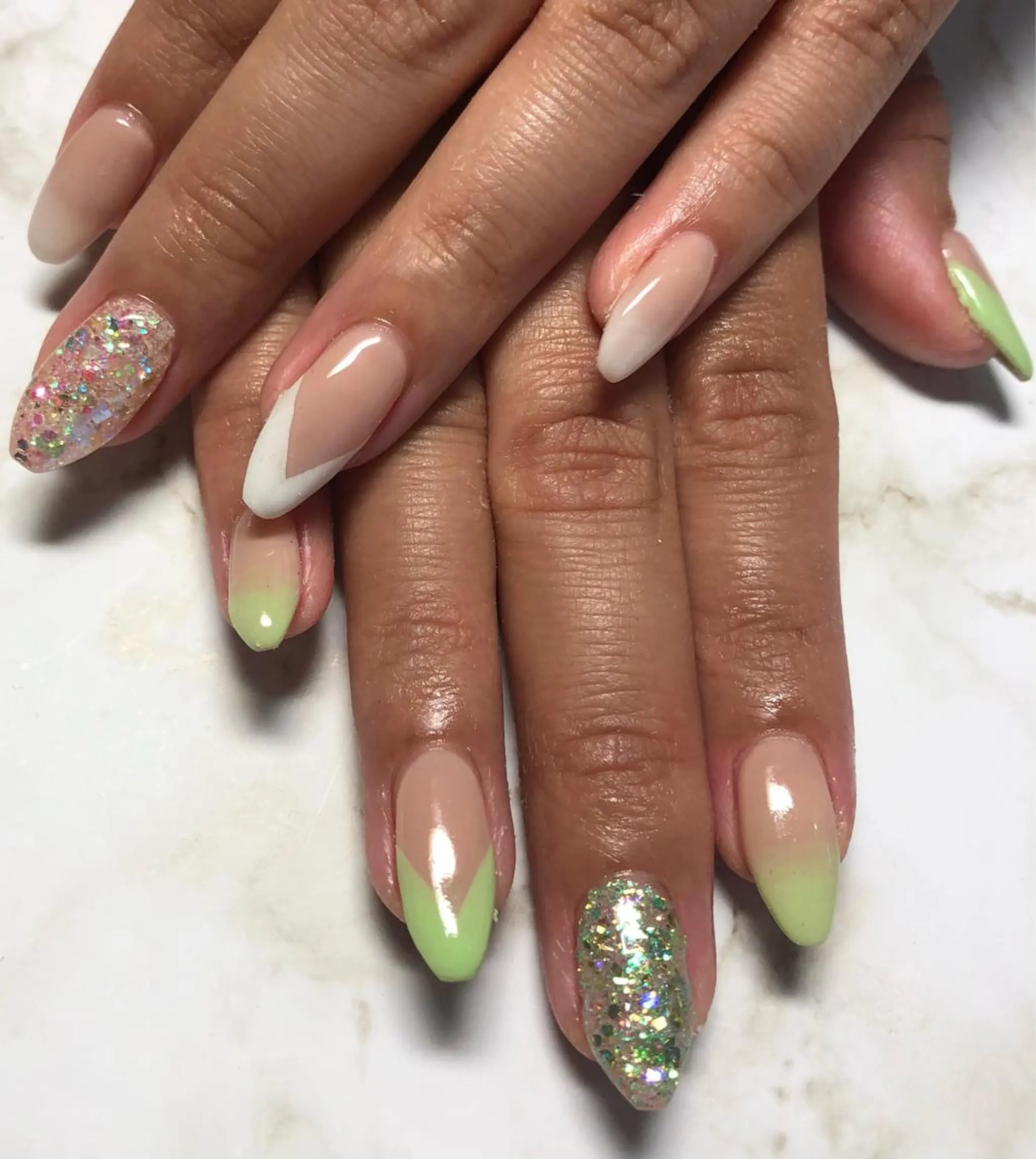 ロング サロンku'u所属・salon kuuのネイルデザイン