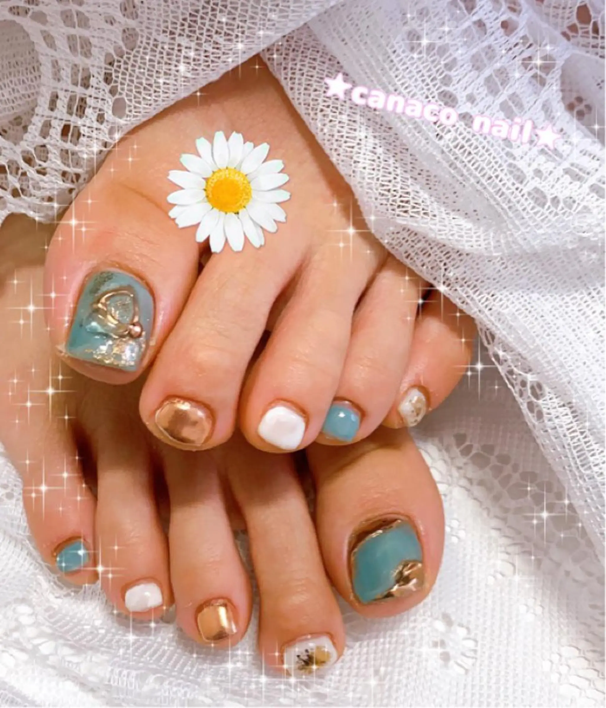 ネイル アートネイル フットネイル ジェルネイル ゴールド グリーン ベテランネイル cnc  nailのネイルデザイン