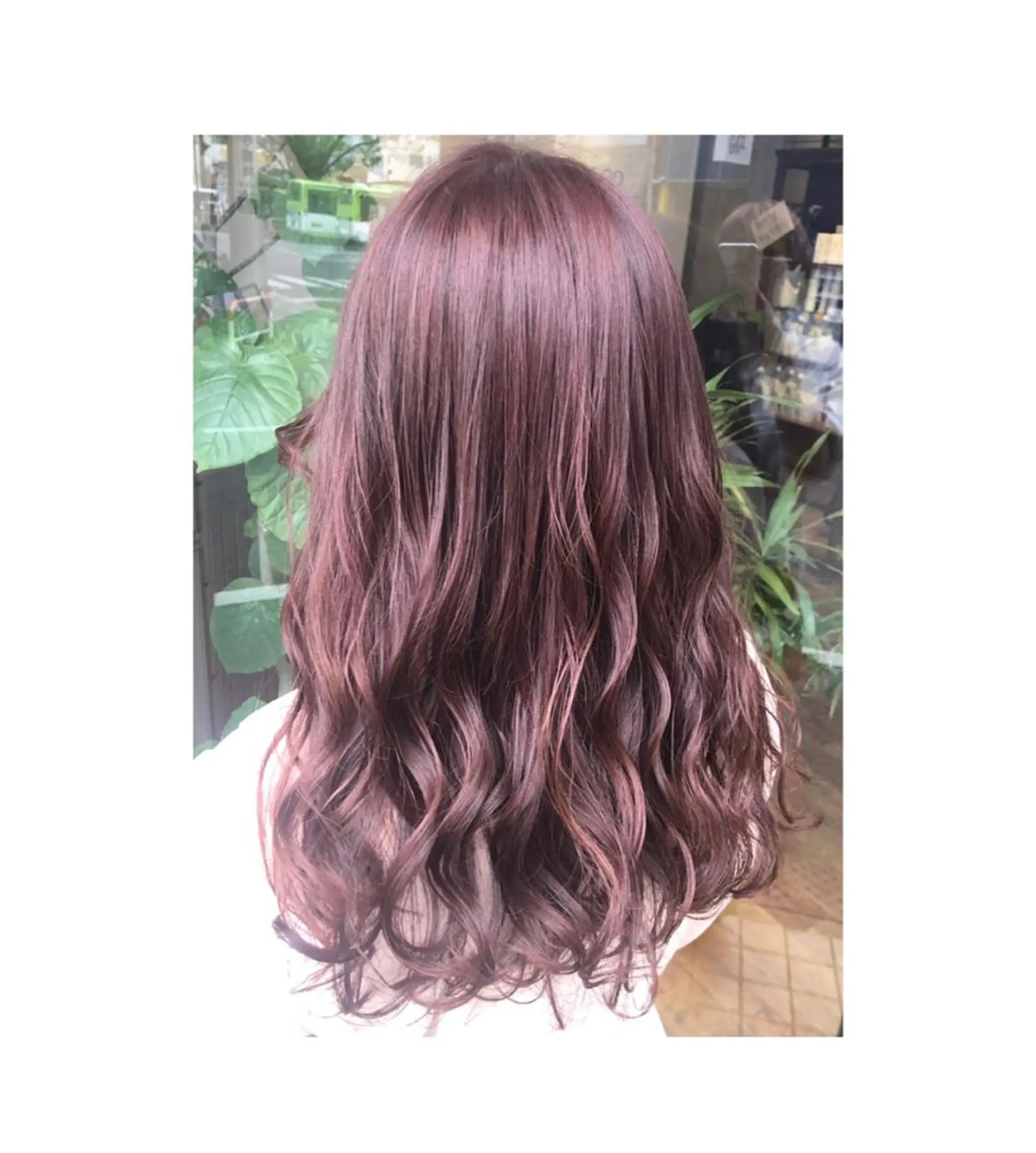ロング カラー あらい なつみのヘアスタイル