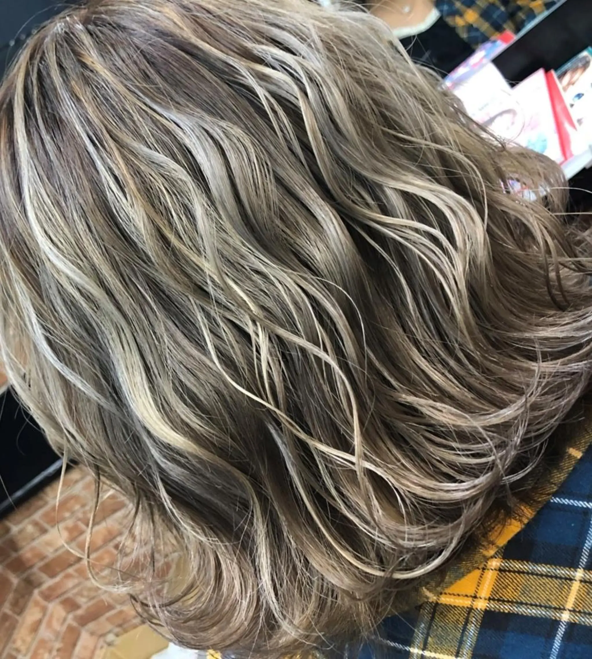 カラー ＦＵＮＩＣ ファニックのヘアスタイル