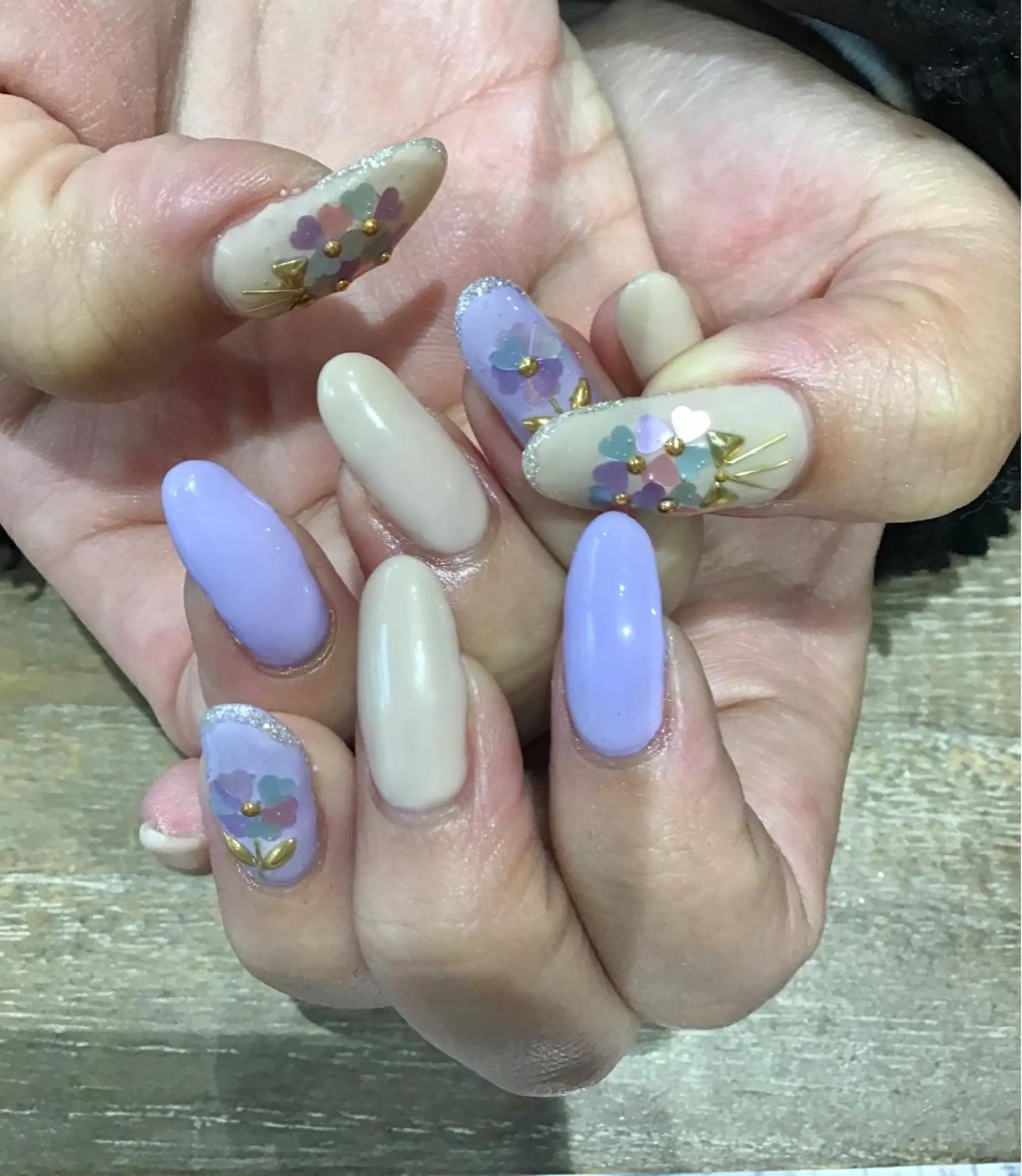 ネイル Nest 平出のネイルデザイン