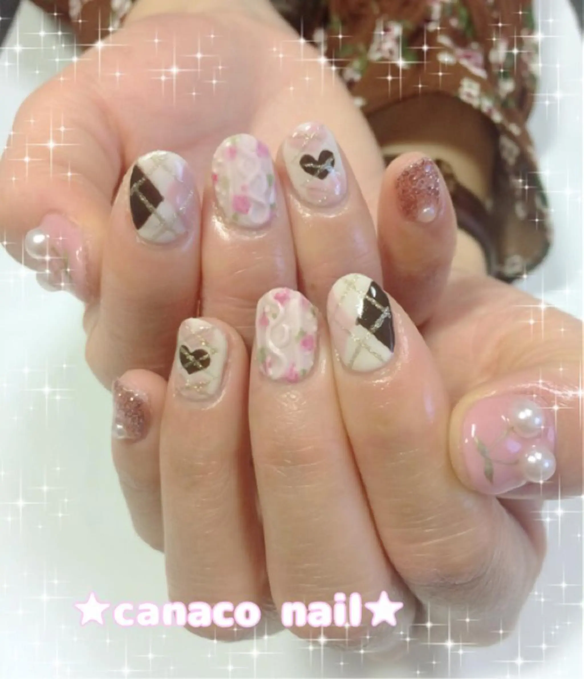 ネイル アートネイル ジェルネイル パラジェル ストーンネイル ハンドネイル ハンドケア Felice所属・ベテランネイル cnc  nailのネイルデザイン