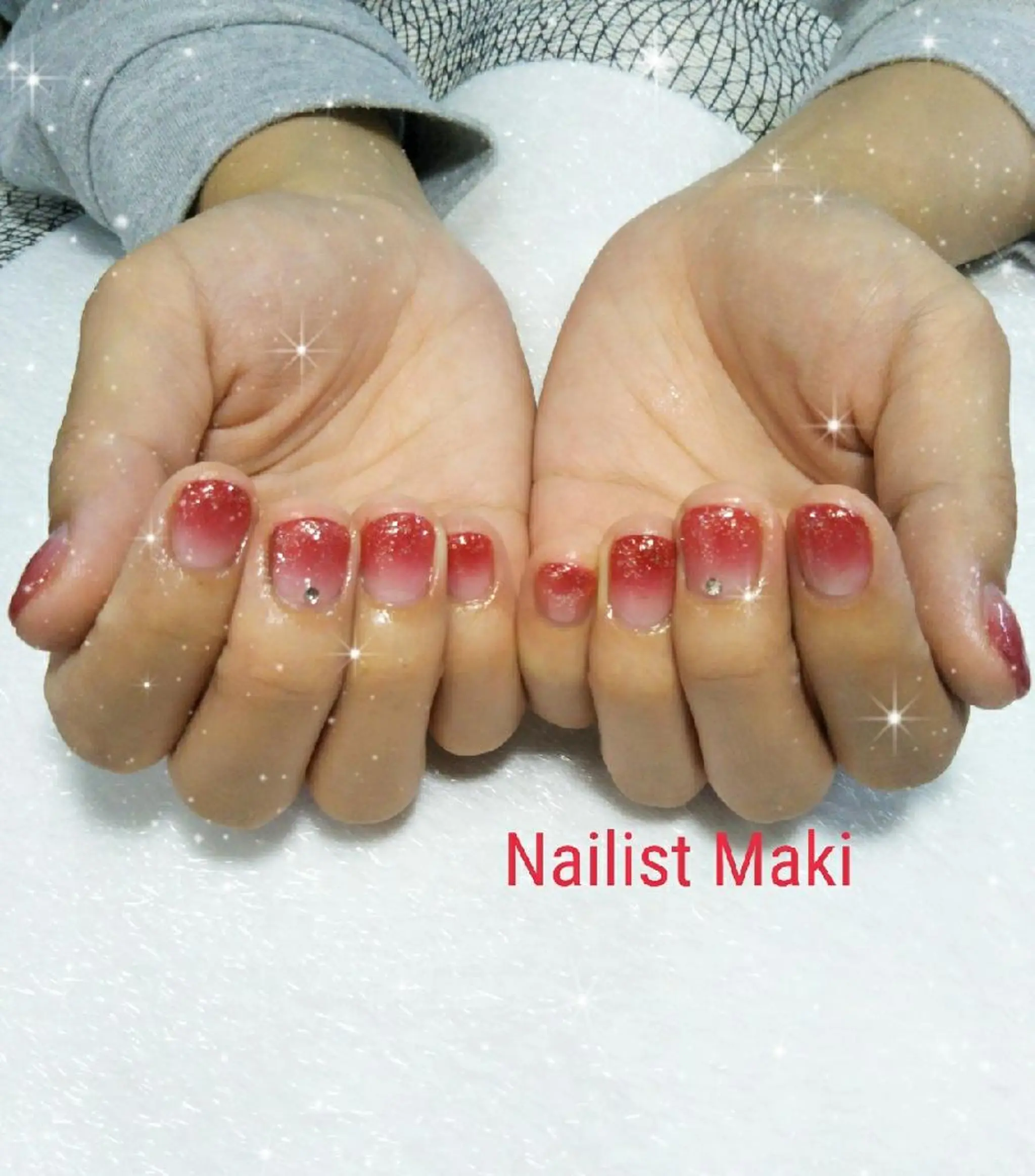 ネイル 小顔・毛穴・たるみ ネイル　似内真樹のエステ・リラクイメージ