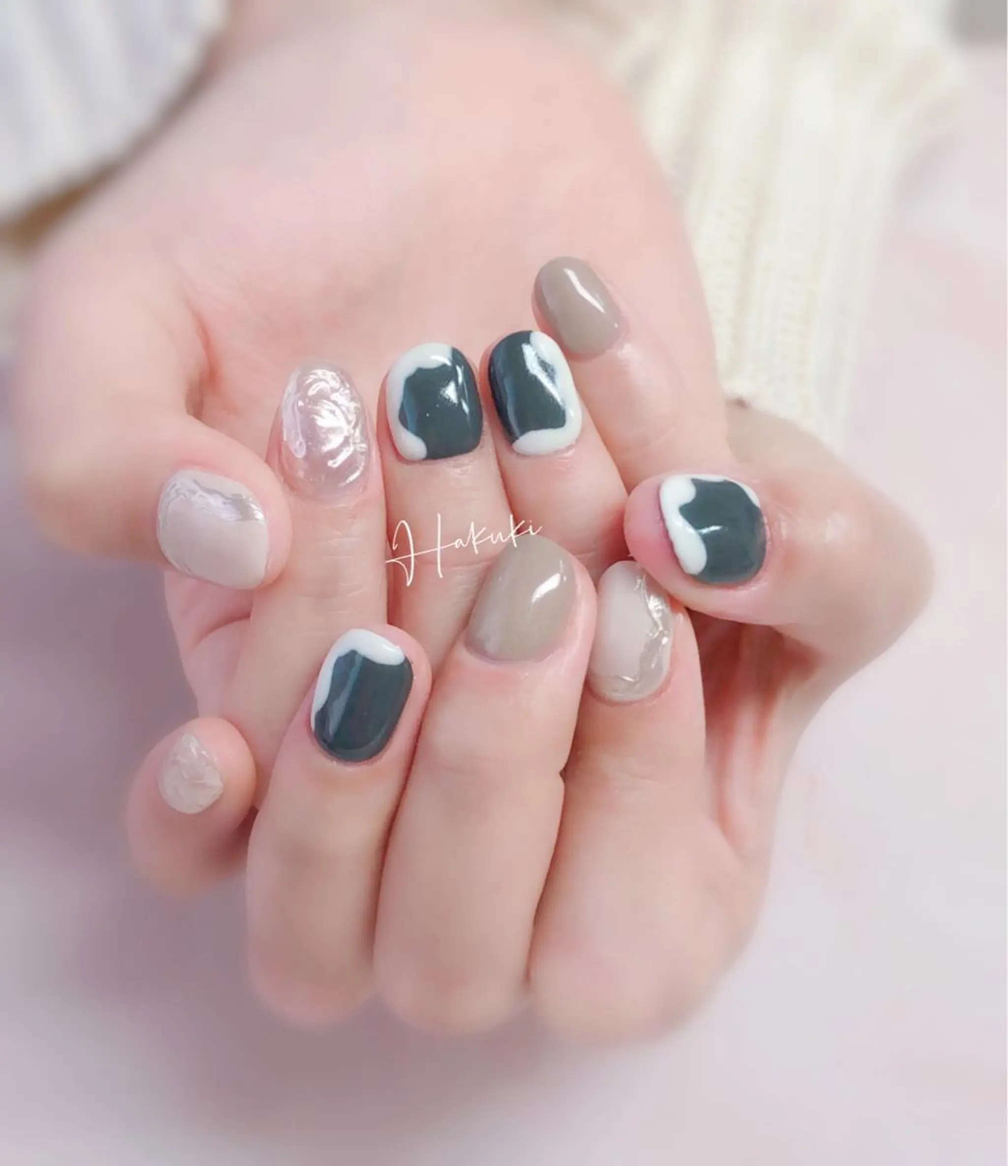 ネイル ハンドネイル ハンドケア ハク キのネイルデザイン