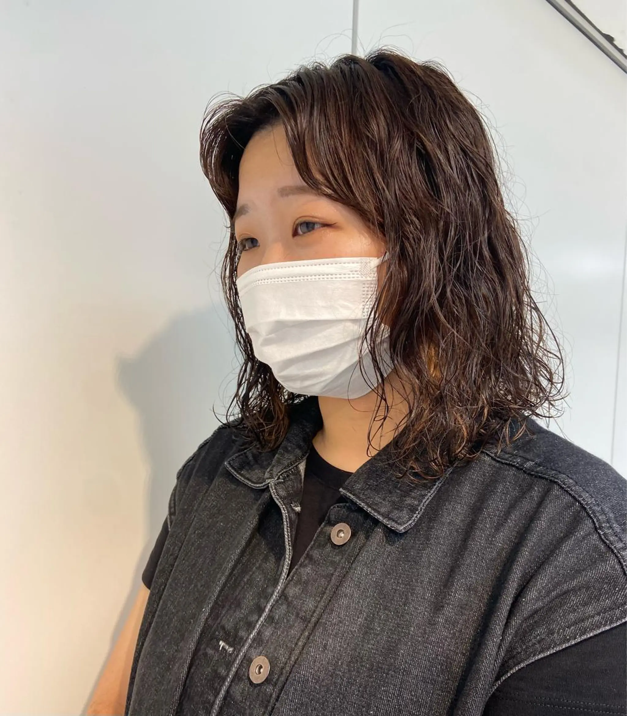 ミディアム パーマ ミディアムパーマ 🪽似合わせカラー RENA.🪽🩶のヘアスタイル