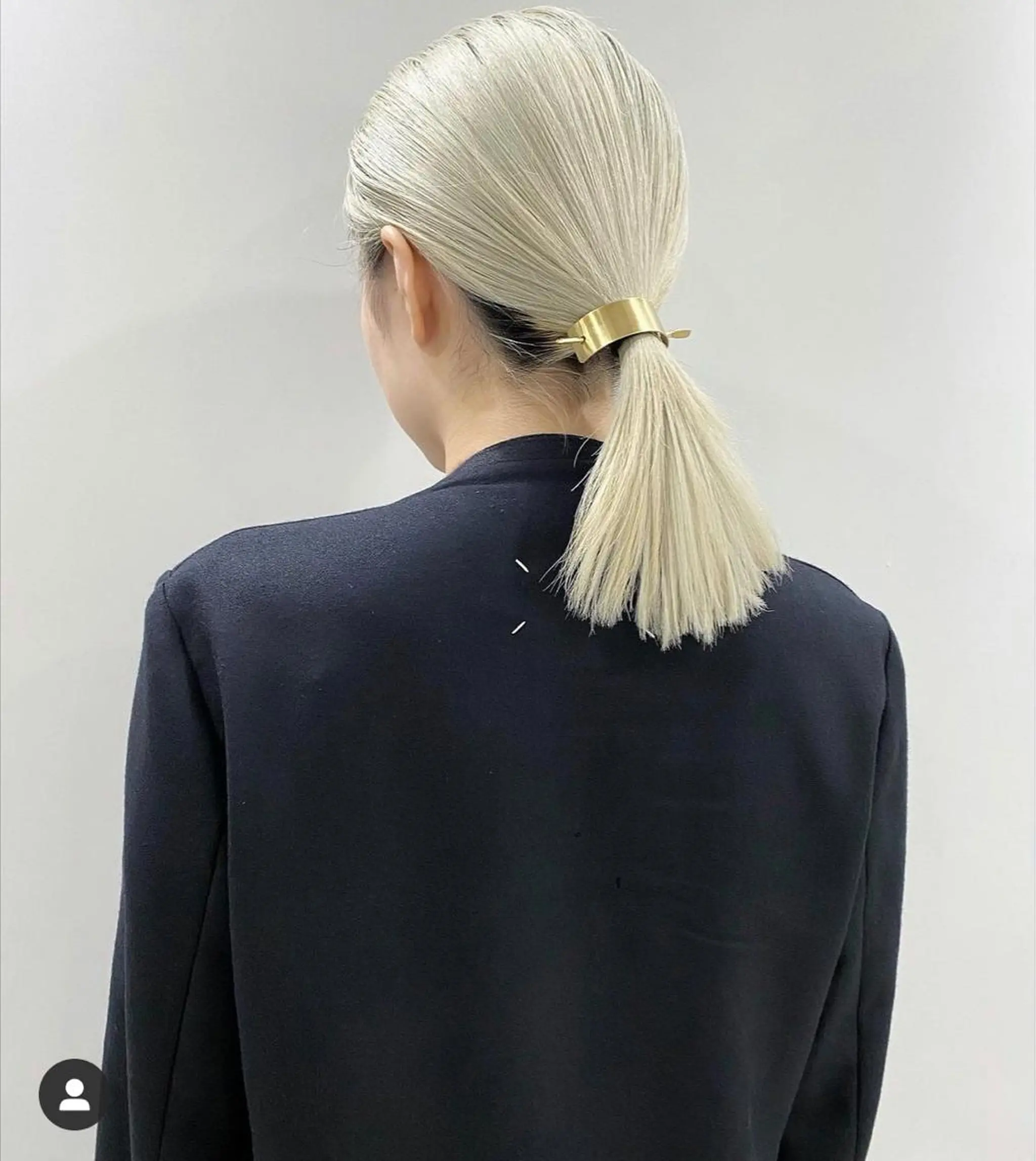 ミディアム カラー ヘアアレンジ ブロンド ホワイトブロンド 【姫カット】 ナカムラコウキのヘアスタイル