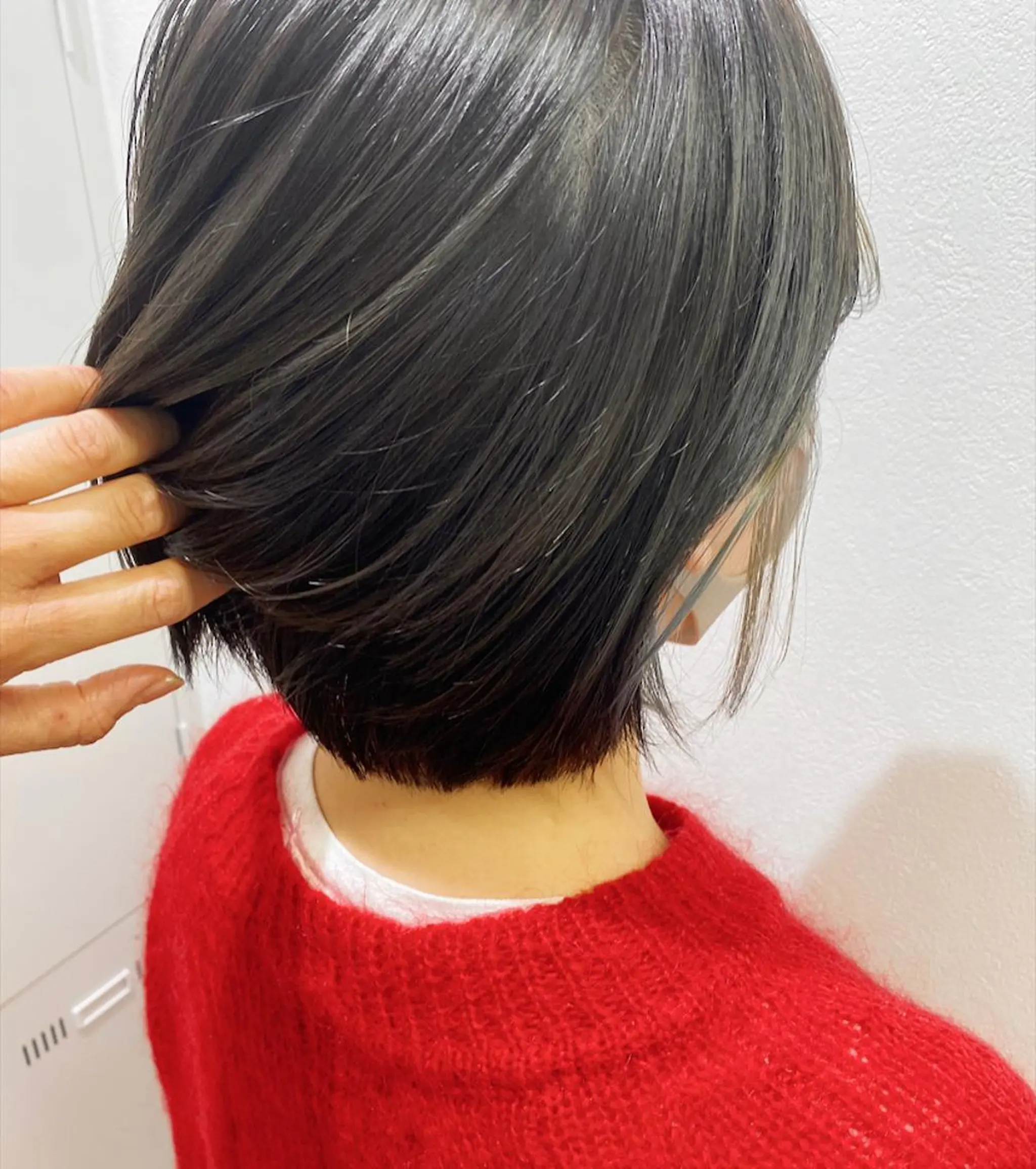 ショート カラー ハイライトカラー ボブ ハイライト 西山梨々【5/1〜 復帰致します🌼】のヘアスタイル